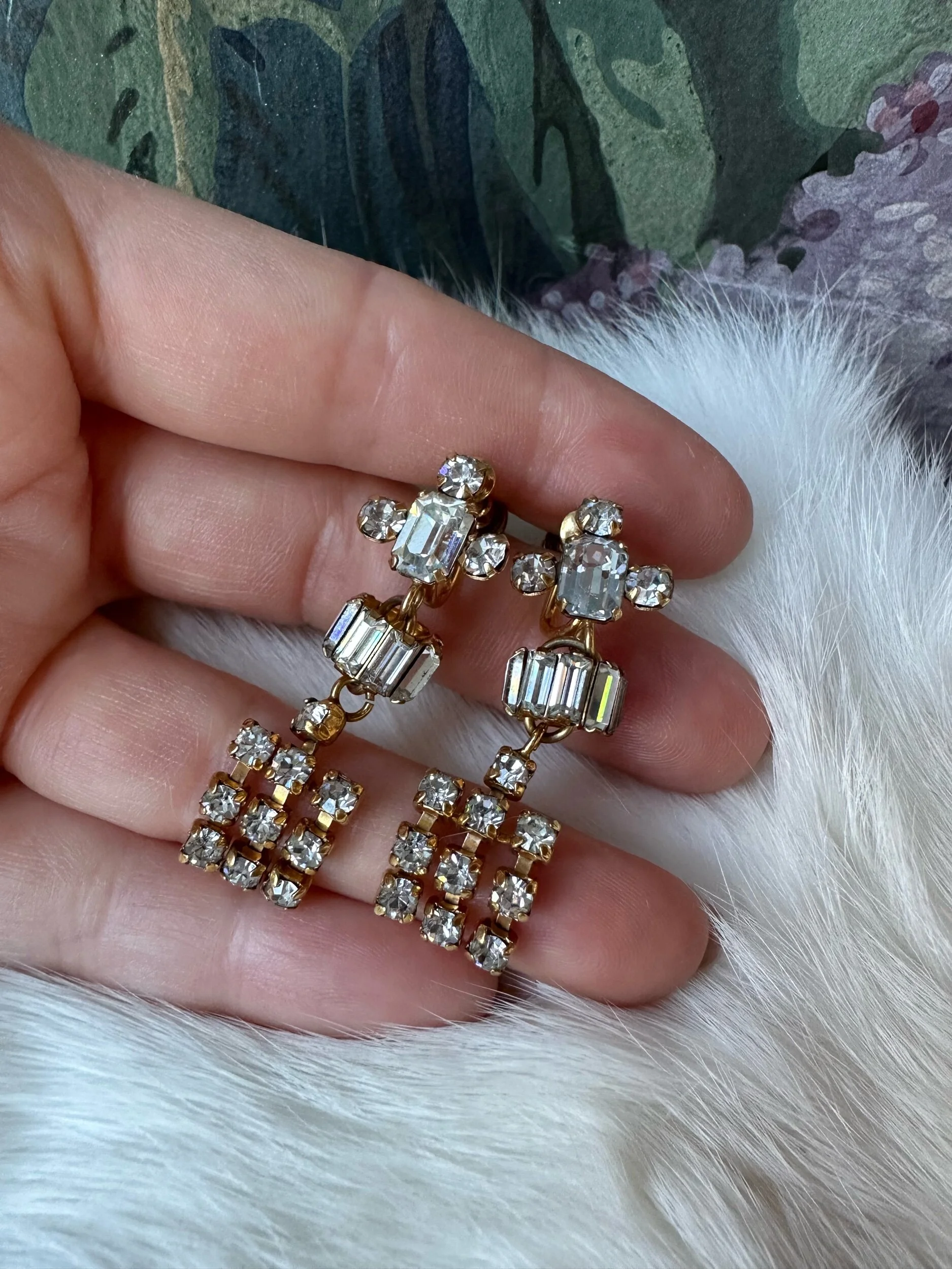 4F68AB17-1892-4168-9217-BA9D0AA731C5