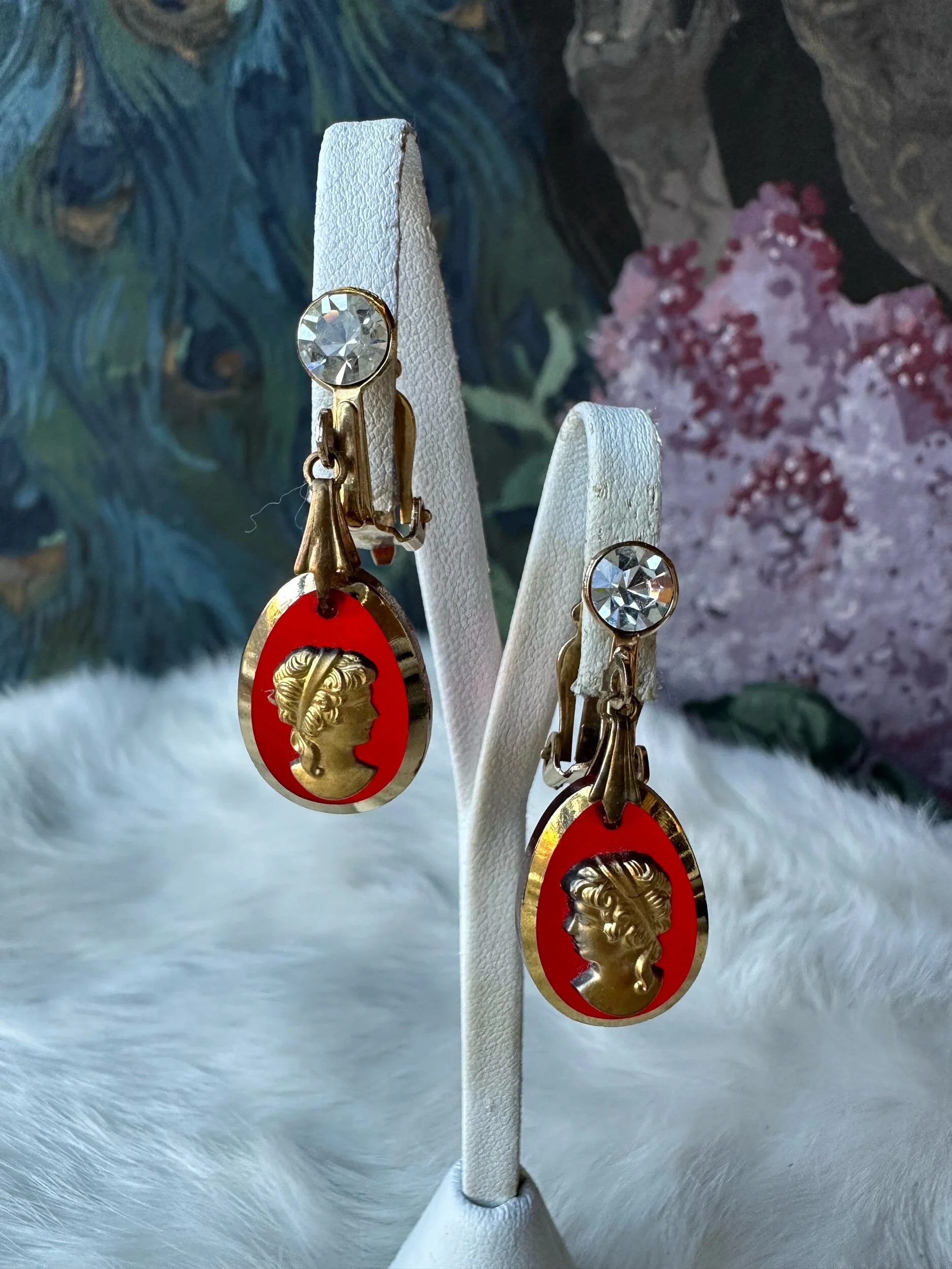 9F0E05F2-95EC-4DCA-BD41-FEEEAC5C7E7E