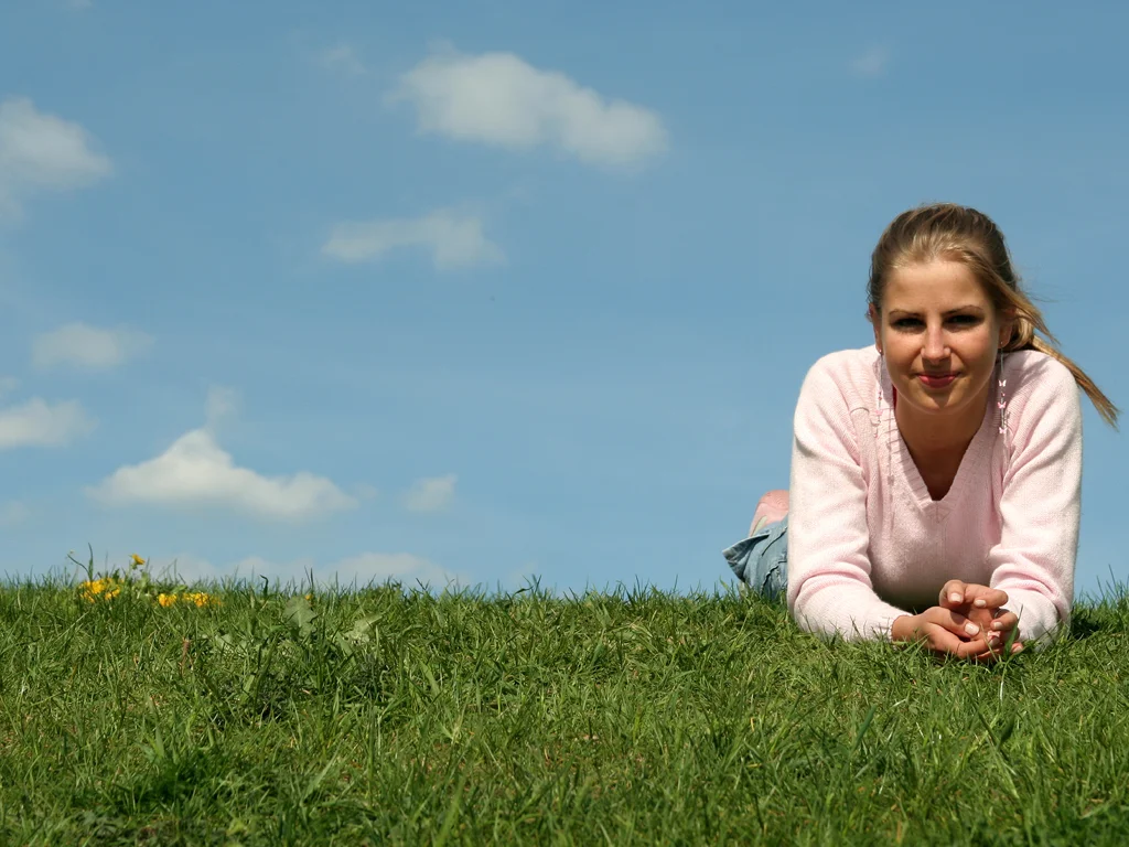 girl_on_grass.jpg