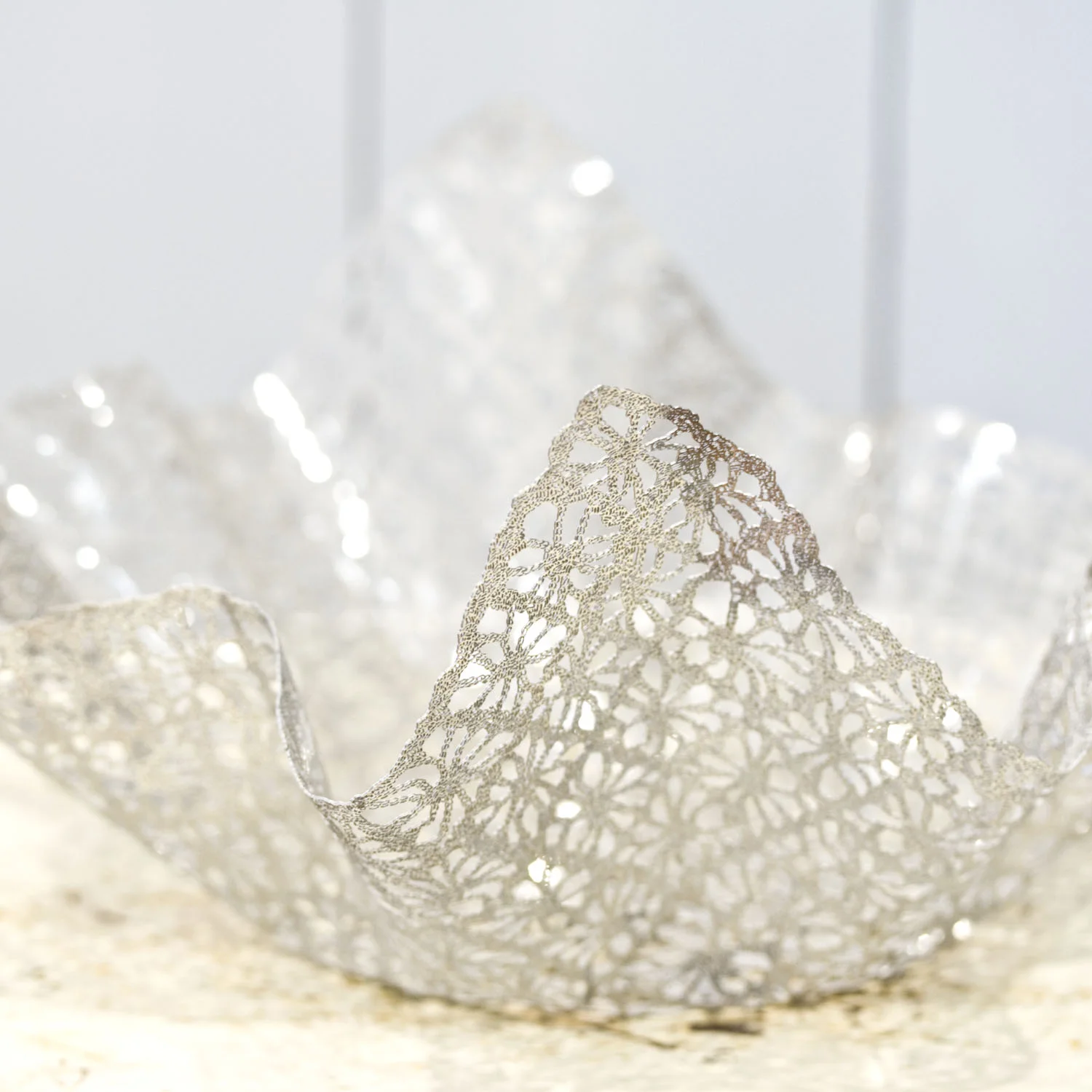 Mediummetallacebowl001b.jpg