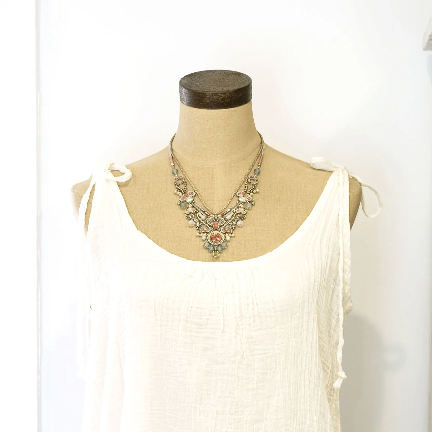 AyalaBarDanubeNecklace001b.jpg
