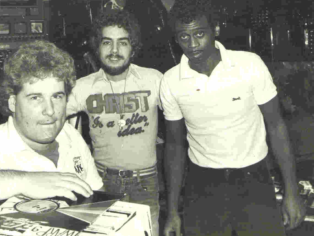  Walter Gibbons at the Funhouse with light controller Randy Murray (left) and Tony Smith (right). Courtesy of Tony Smith.&nbsp; 