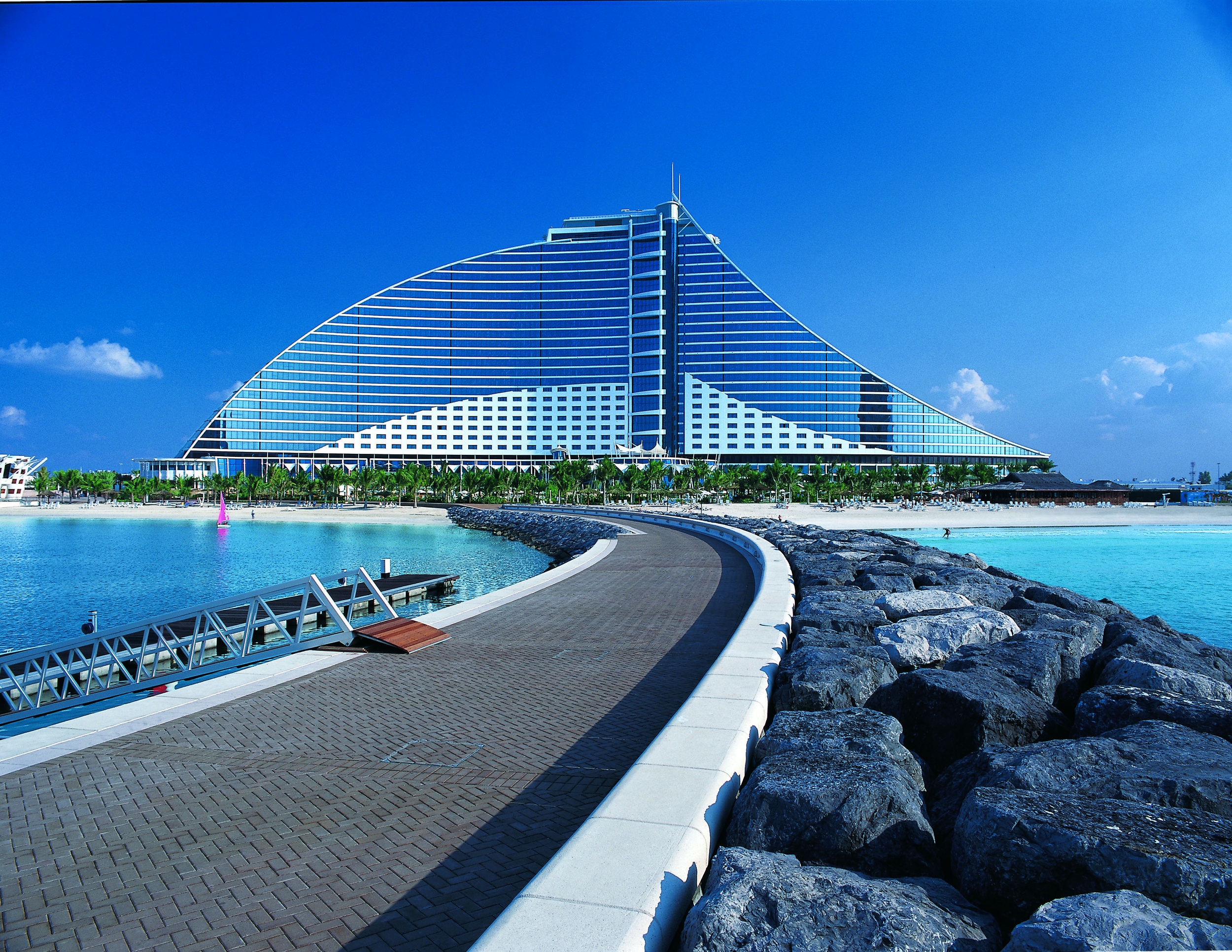 Jumeirah Beach Hotel_FP001.jpg