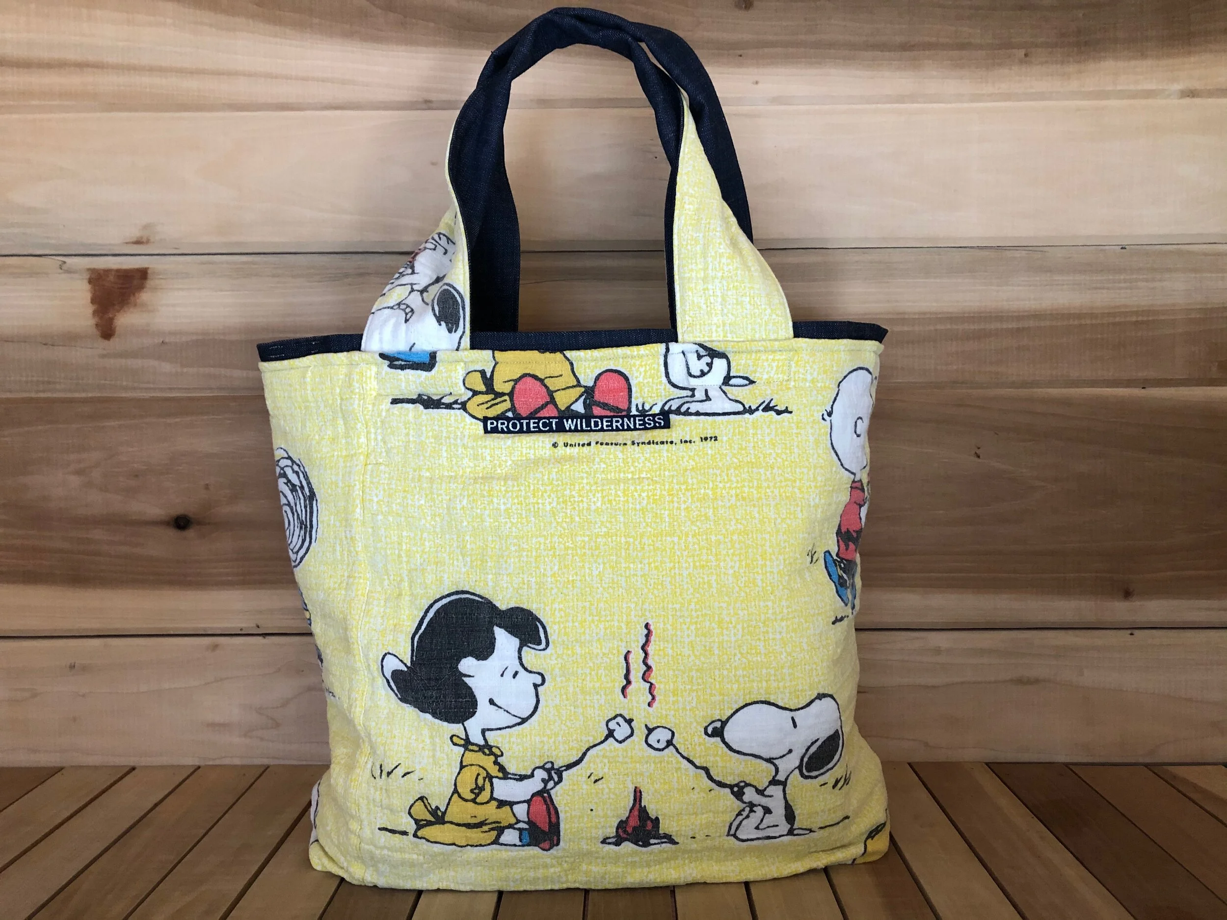 Reversible SNOOPY BiG Tote - PROTECT WILDERNESS