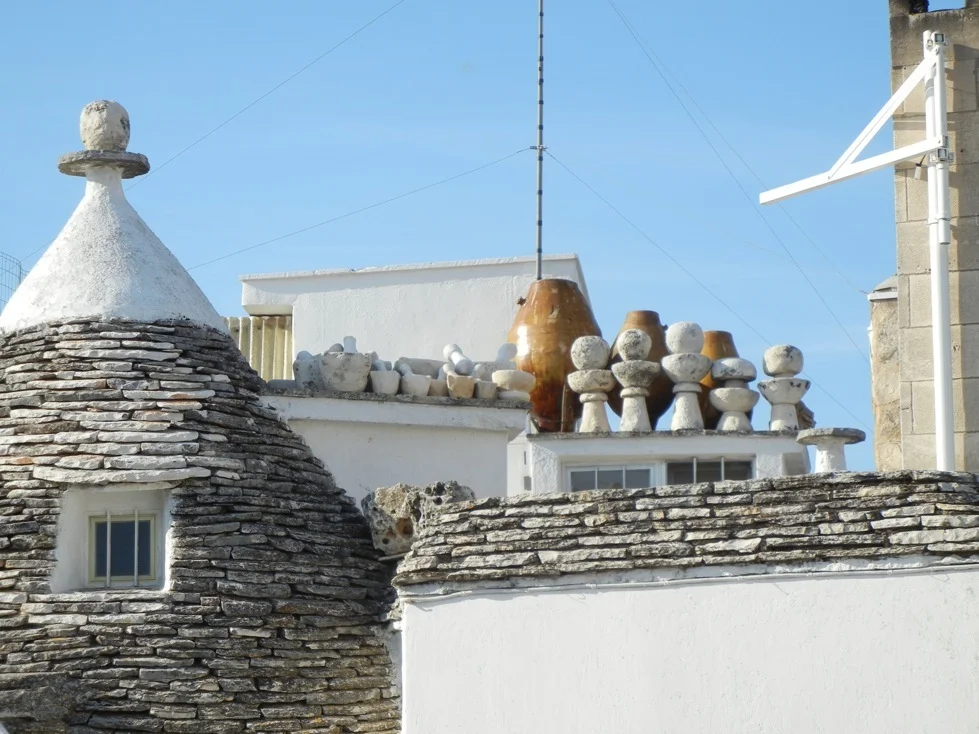mb puglia - 825 alberobello.jpg