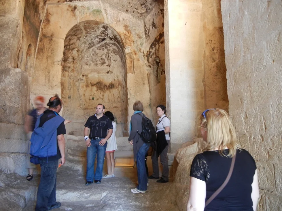 mb puglia - 1210 matera - sassi.jpg