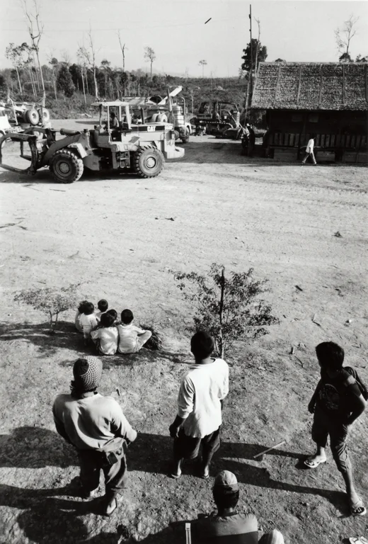 01tractor001.jpg