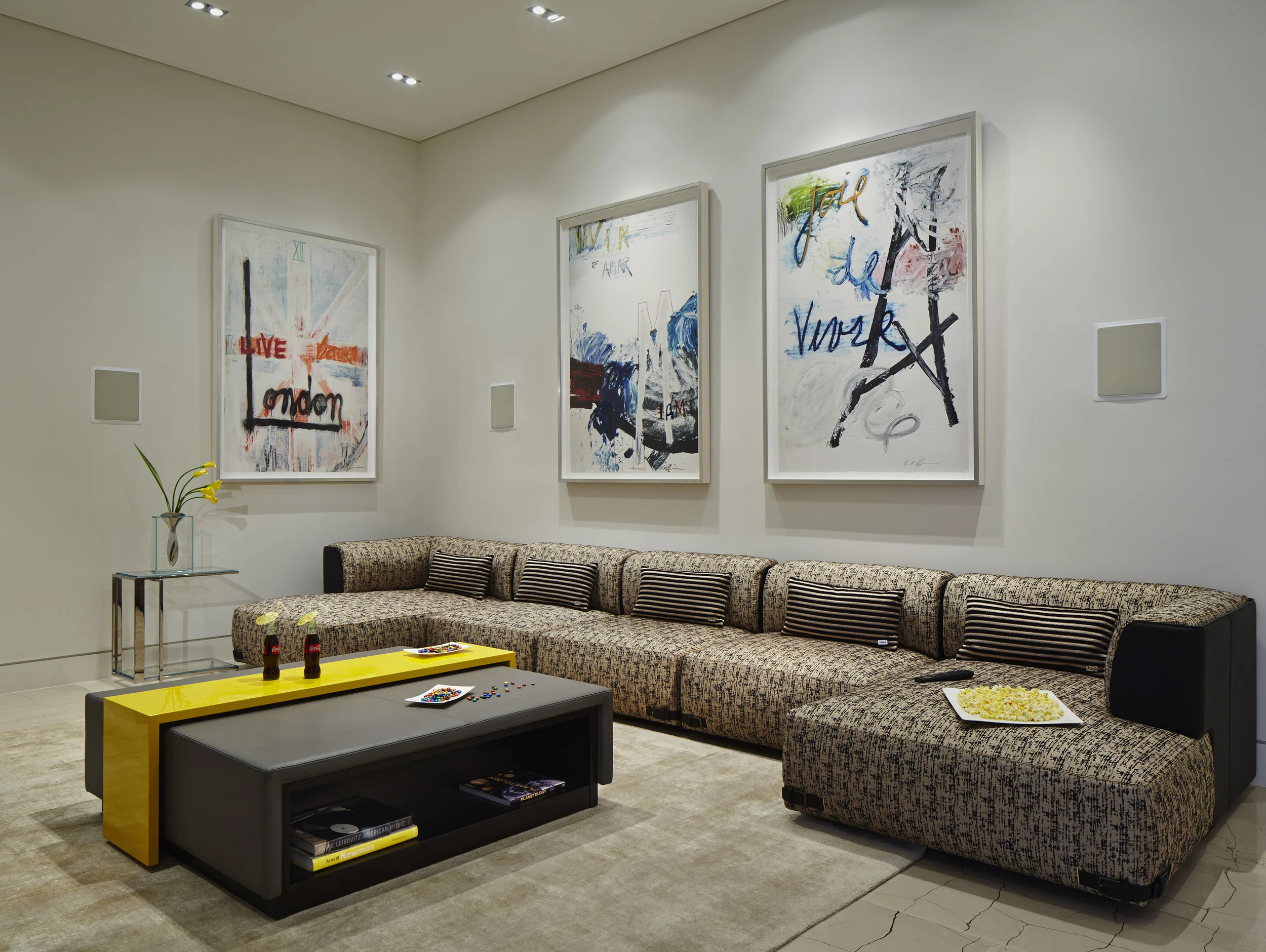 700 Penthouse 23.jpg
