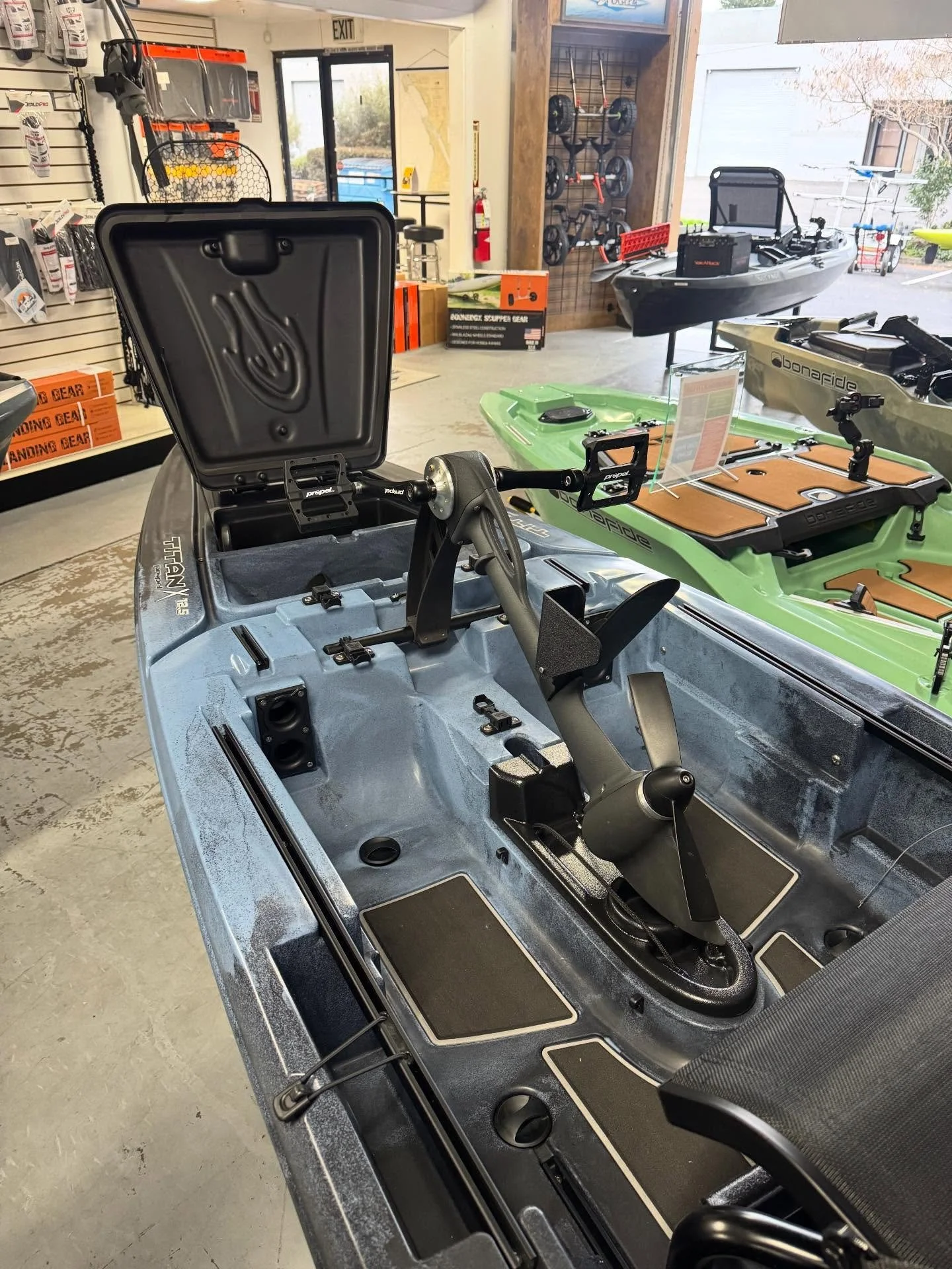 Been stuck on computer work for two days straight, so I took a break to set up a Native Titan X 12.5 in the showroom. The features are insane for the price, and the design thoughtfulness really stands out. Swing by and check it out! #nativewatercraft