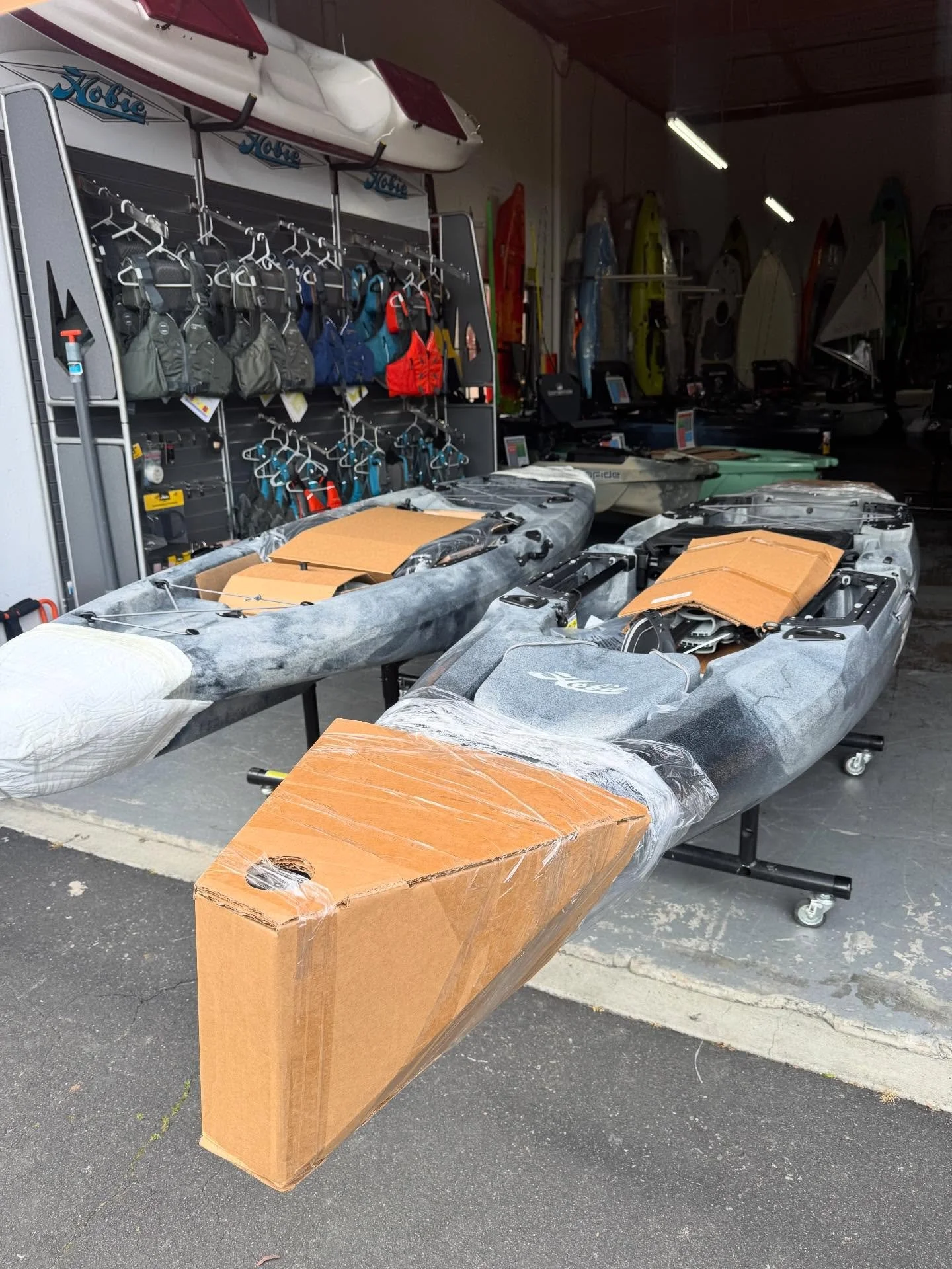 📢Exciting news!📢 We've finally got new Hobie kayaks in stock after a long wait. Passports and Outbacks are available now. Come grab them while you can. #hobie #hobiekayaks #hobiefishing #kayakfishing #kayakshop