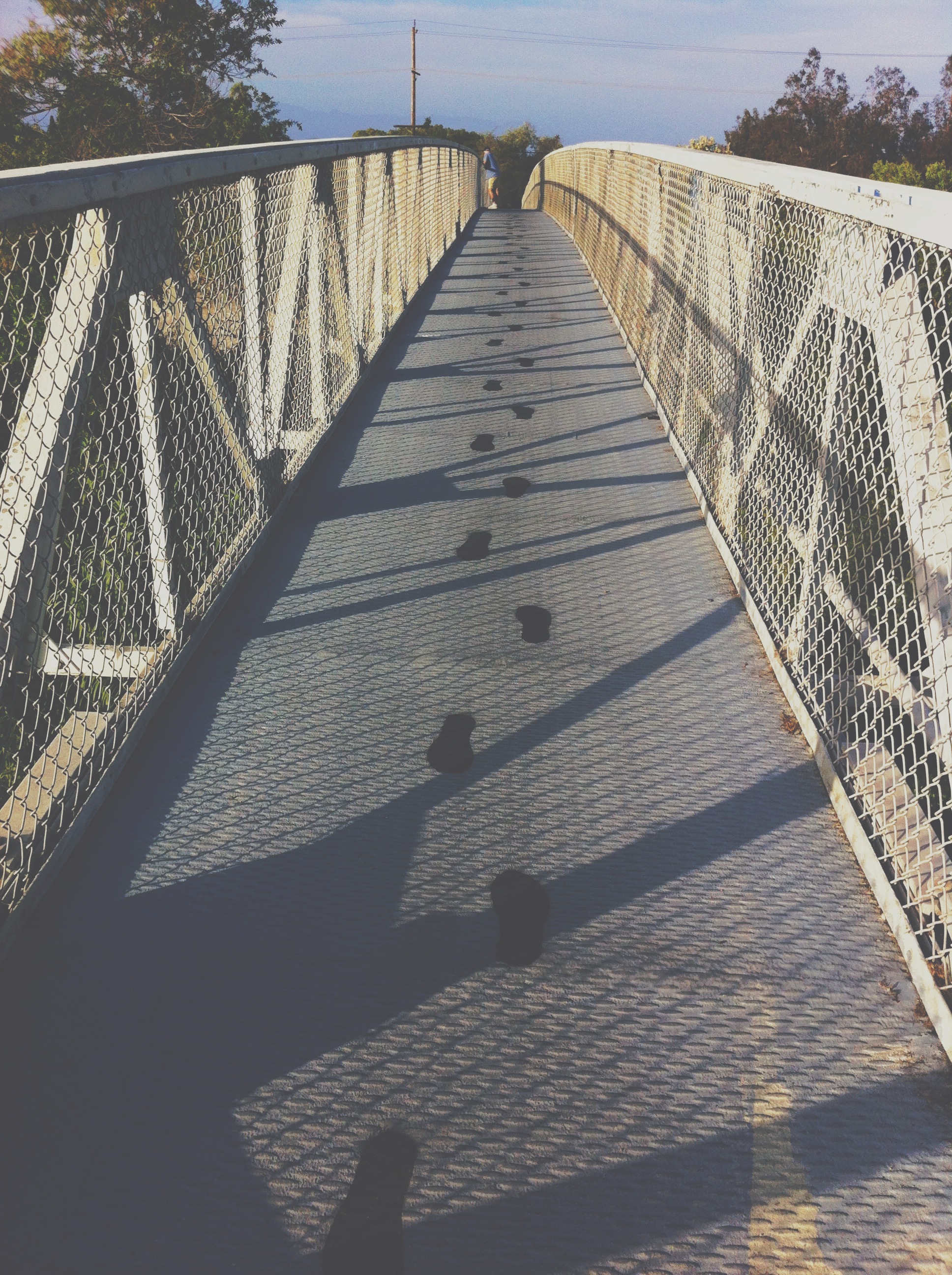 lariver_bridge.JPG