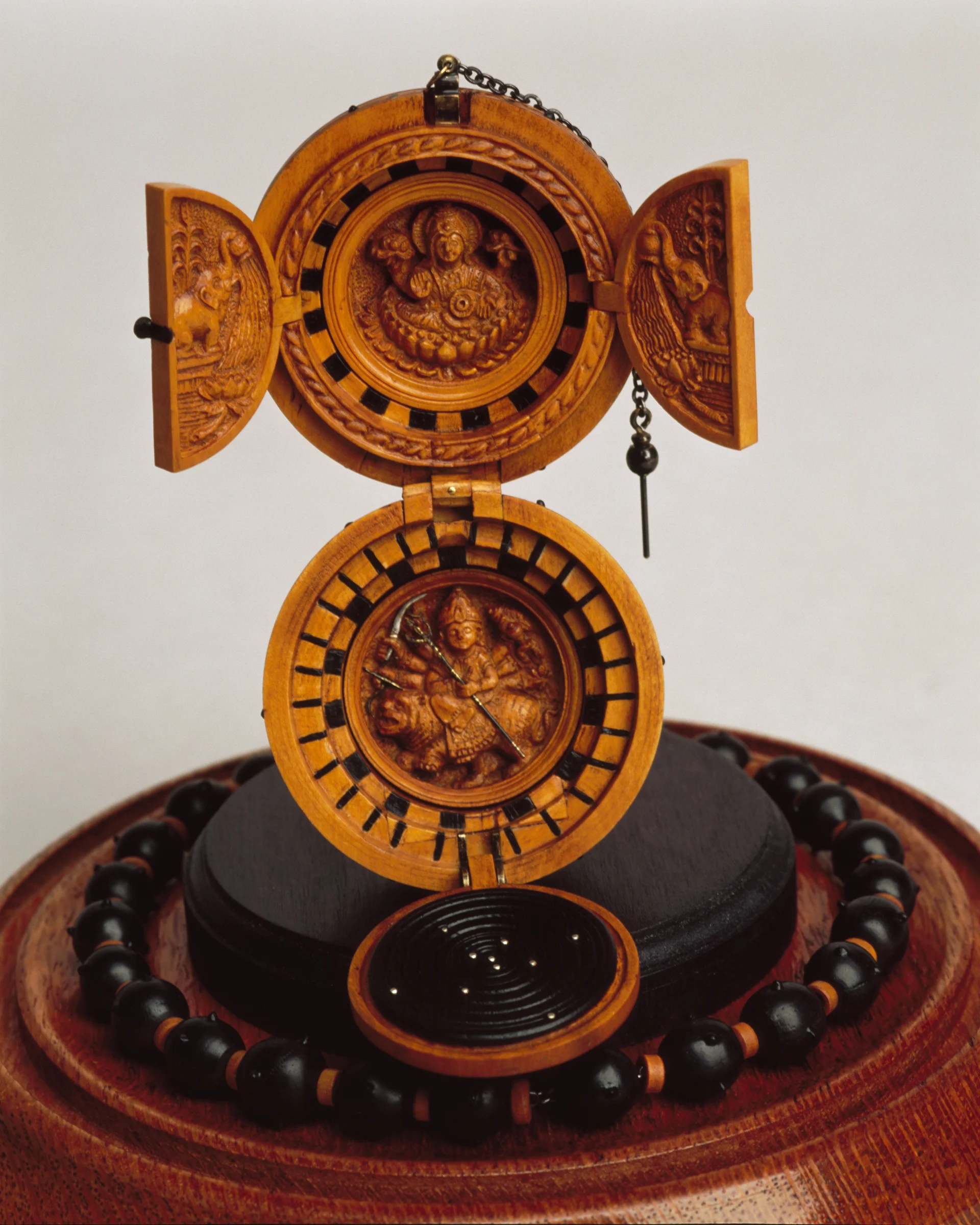 DBeck_PrayerBead_6x9_1_web.jpg