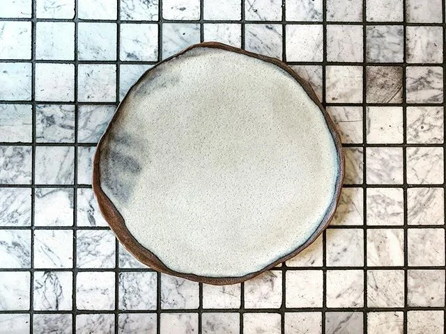 New pieces delivered today to the @kil.n.it collective ceramics pop up shop at @theoldclare | open 2-6pm daily until Sunday
.
.
.
.
#sydneycraftweek #australianceramics #marbletiles #handbuiltpottery #sydneyart #handbuiltceramics #sydneypopup #ceramicspopupshop