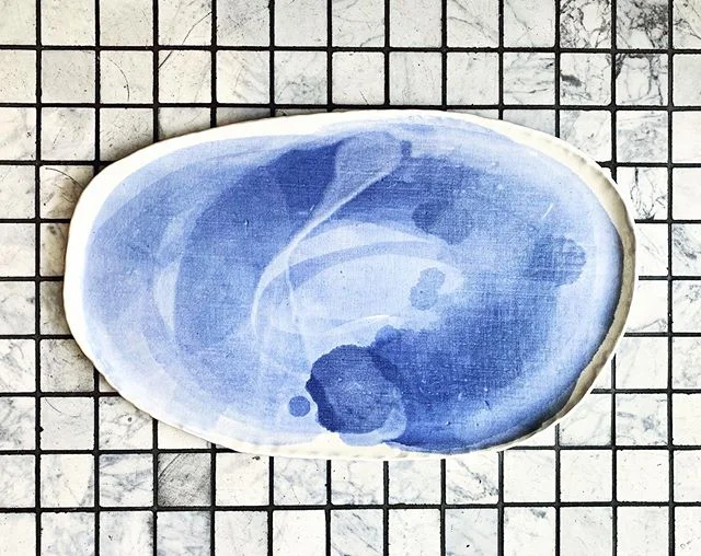 Only two pool plates left...this one is for sale at @theoldclare ceramics pop up (open 2-6pm daily - last day this Sunday)...and the very last one is available at @nicholsonst_halloween festival this Saturday 🎃 See link in bio to bid on this and many other amazing prizes donated to my girls school ✨