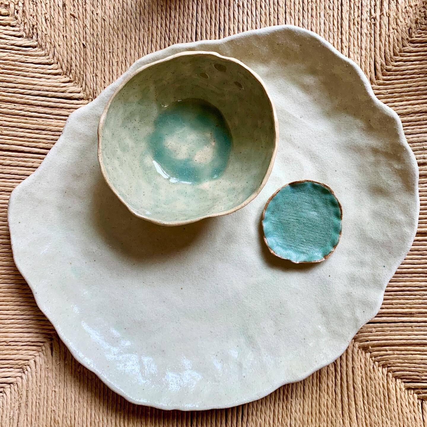 This trio in three shades of green is up for grabs in the preschool fundraiser auction....cheese platter, bowl for olives and the tiny dish for pips is what I&rsquo;m thinking 🍸
.
.
.
#greenglaze #handbuiltceramics #handmadeceramics #australianceram