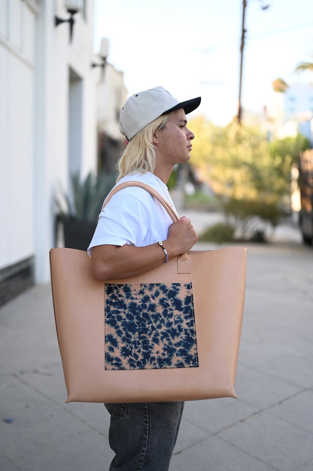 XL Classic Tote — Made Solid