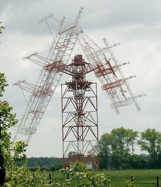 517px-Sendeanlage_Nauen_Drehstandantenne.jpg