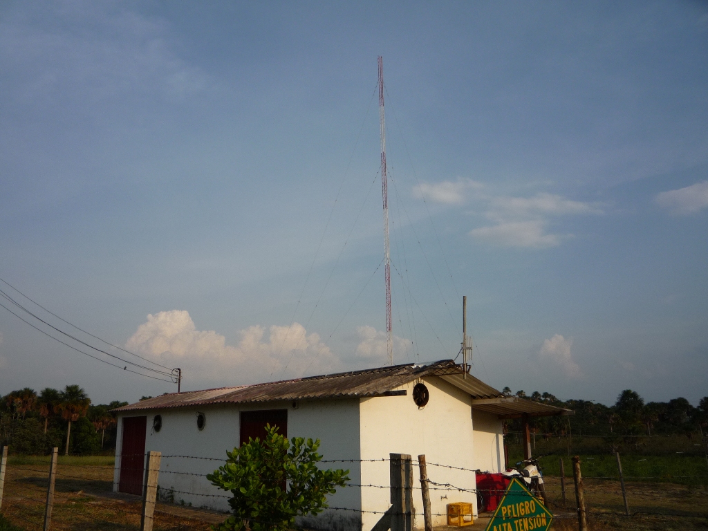 Alcaravan Radio's transmitter site in rural Columbia