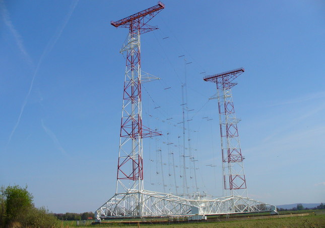 Rotating high performance directional antenna of the ORF (“Drehbare Hochleistungsrichtantenne ORF Moosbrunn“ von Daniel Csiky)