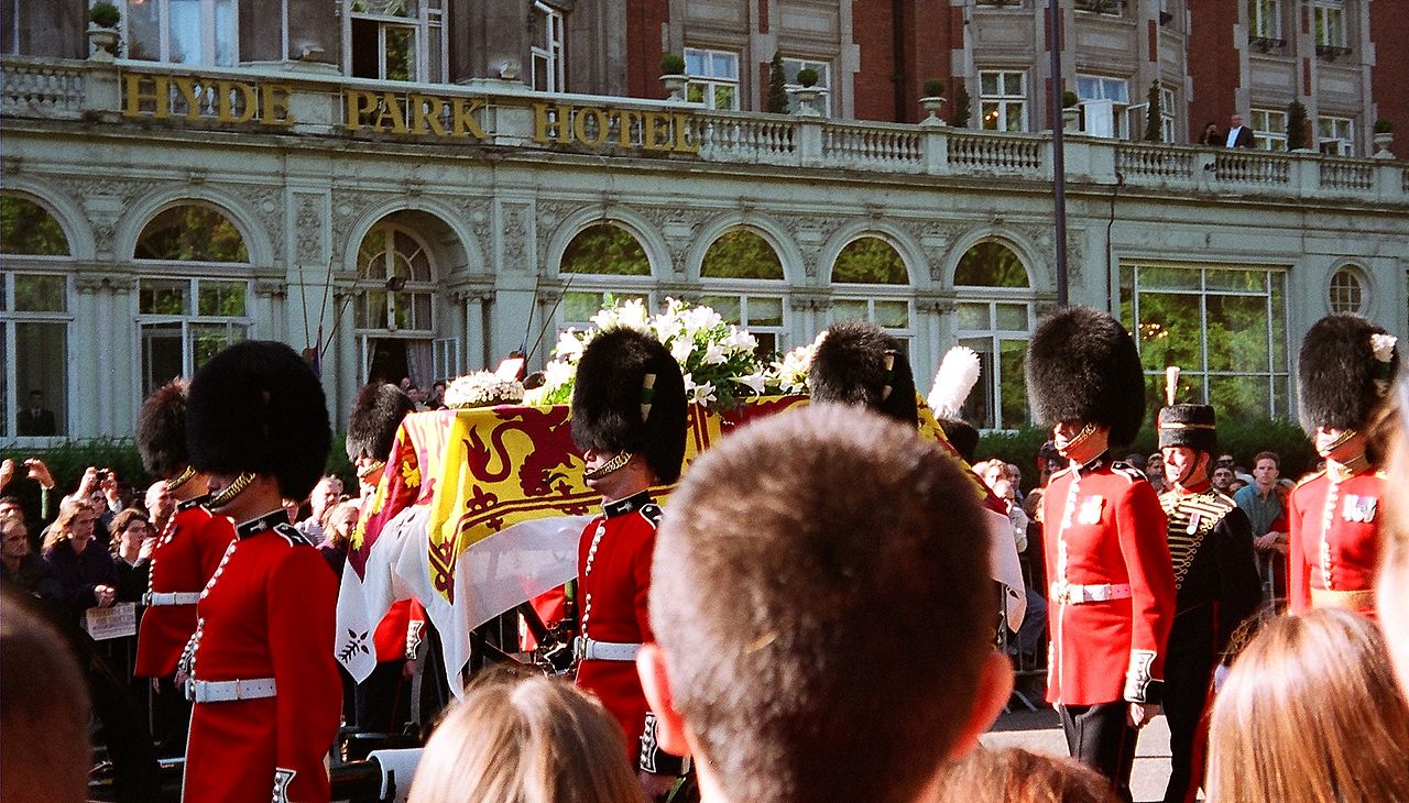 Diana's coffin is borne through the streets of London on its way to Westminster Abbey (Source: Wikimedia - Public Domain Image)