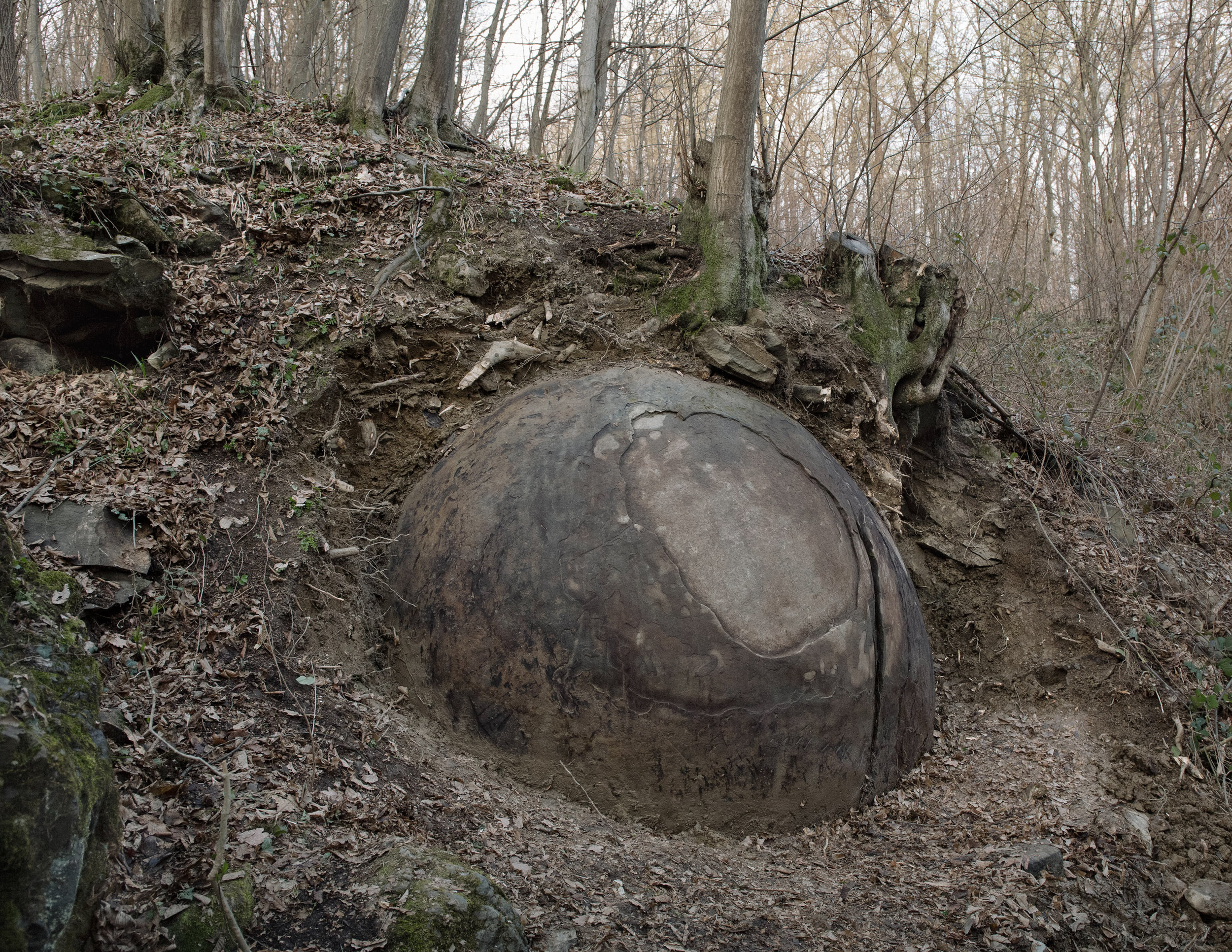   BIGGEST STONE BALL IN EUROPE JUST DISCOVERED IN BOSNIA    Written by Dr. Sam Osmanagić, Ph.D. Friday, 25 March 2016 11:01   I’ve been researching prehistoric stone ball phenomenon for 15 years. I’ve visited several times shaped granite stone balls 