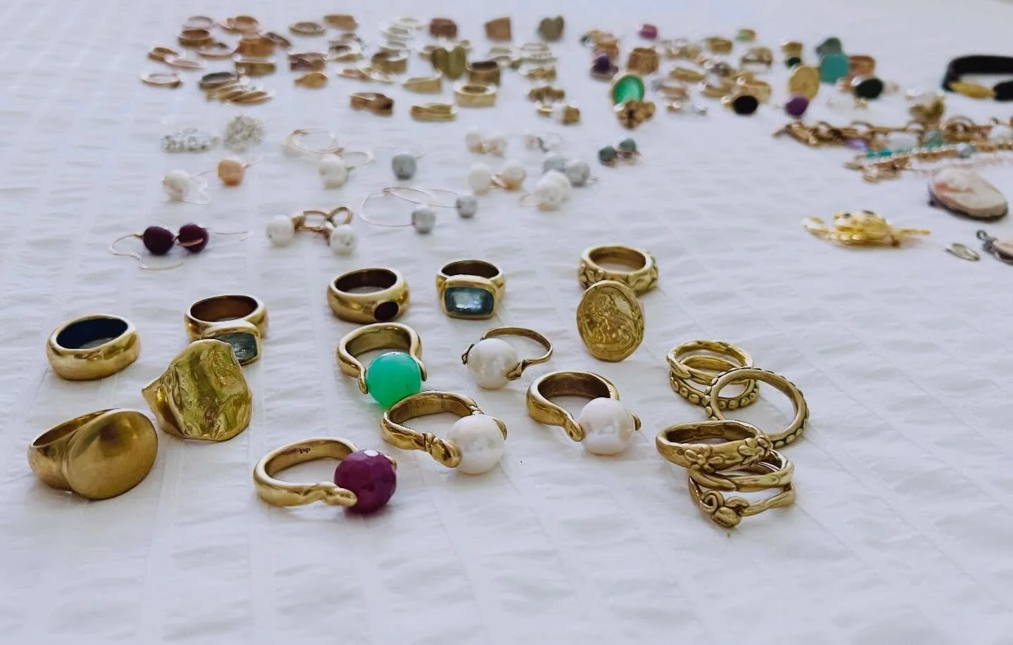 It&rsquo;s time for a clean out, gotta make room for new energy, inspiration and creation. 
Where to start? How about my nightstand? 😂
All this jewelry was piled in trays, a travel bag, wherever they fit when I took off at night. My favorites, shown