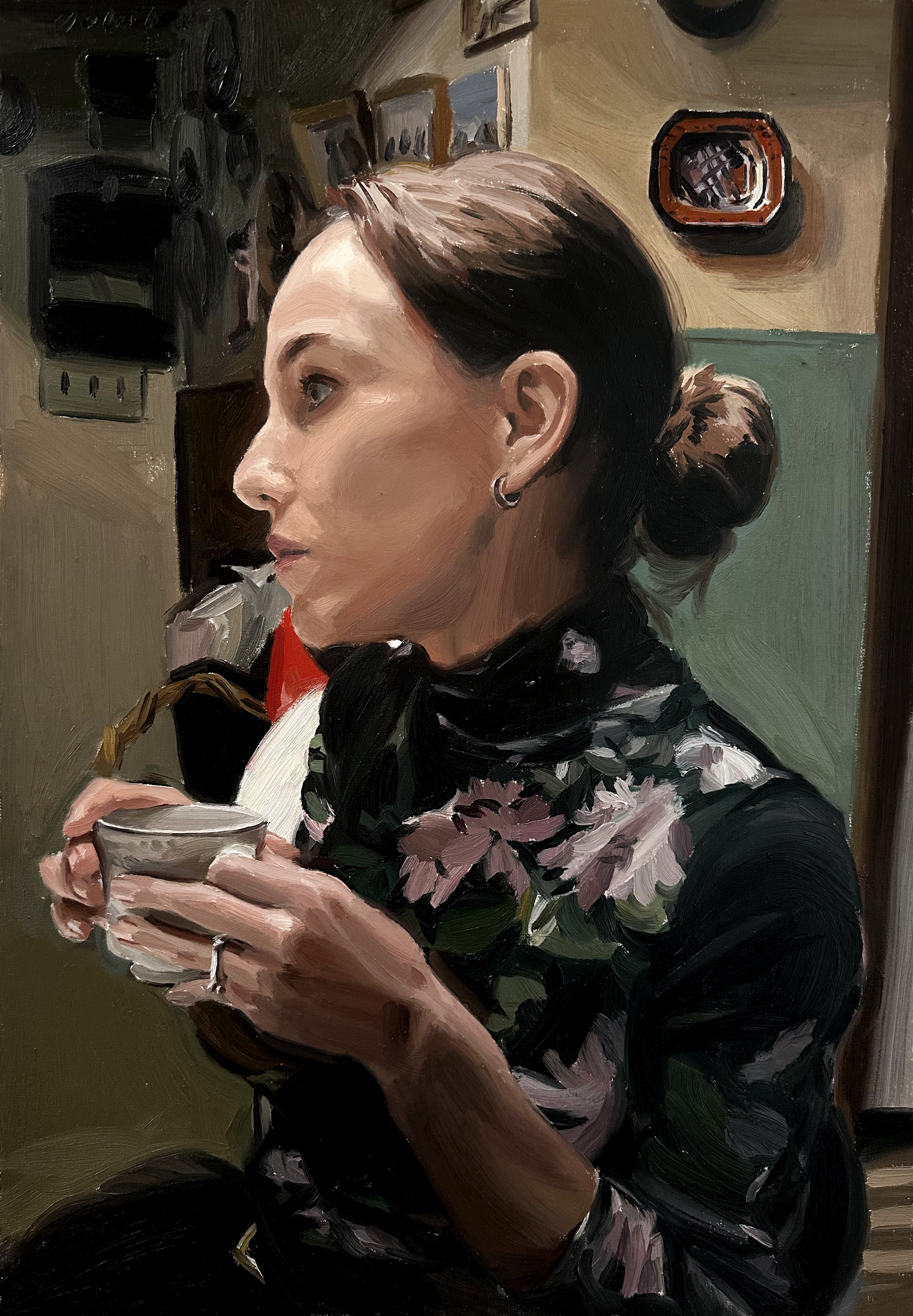 WOMAN WITH TEA (Mulher com Chá)