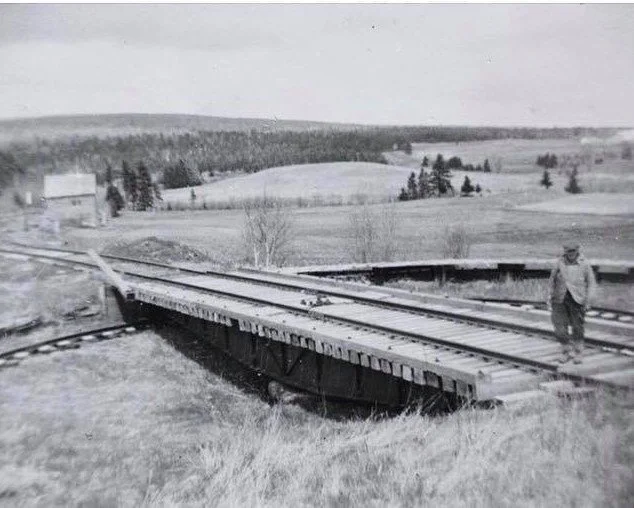 Elgin Turntable. Ca.1950 from the Bill Goggin Collection sourced from Railway Museum and Virtual Museum
