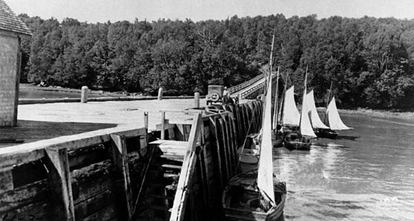 The Hopewell Cape Wharf. From the Library and Archives Canada P182-78