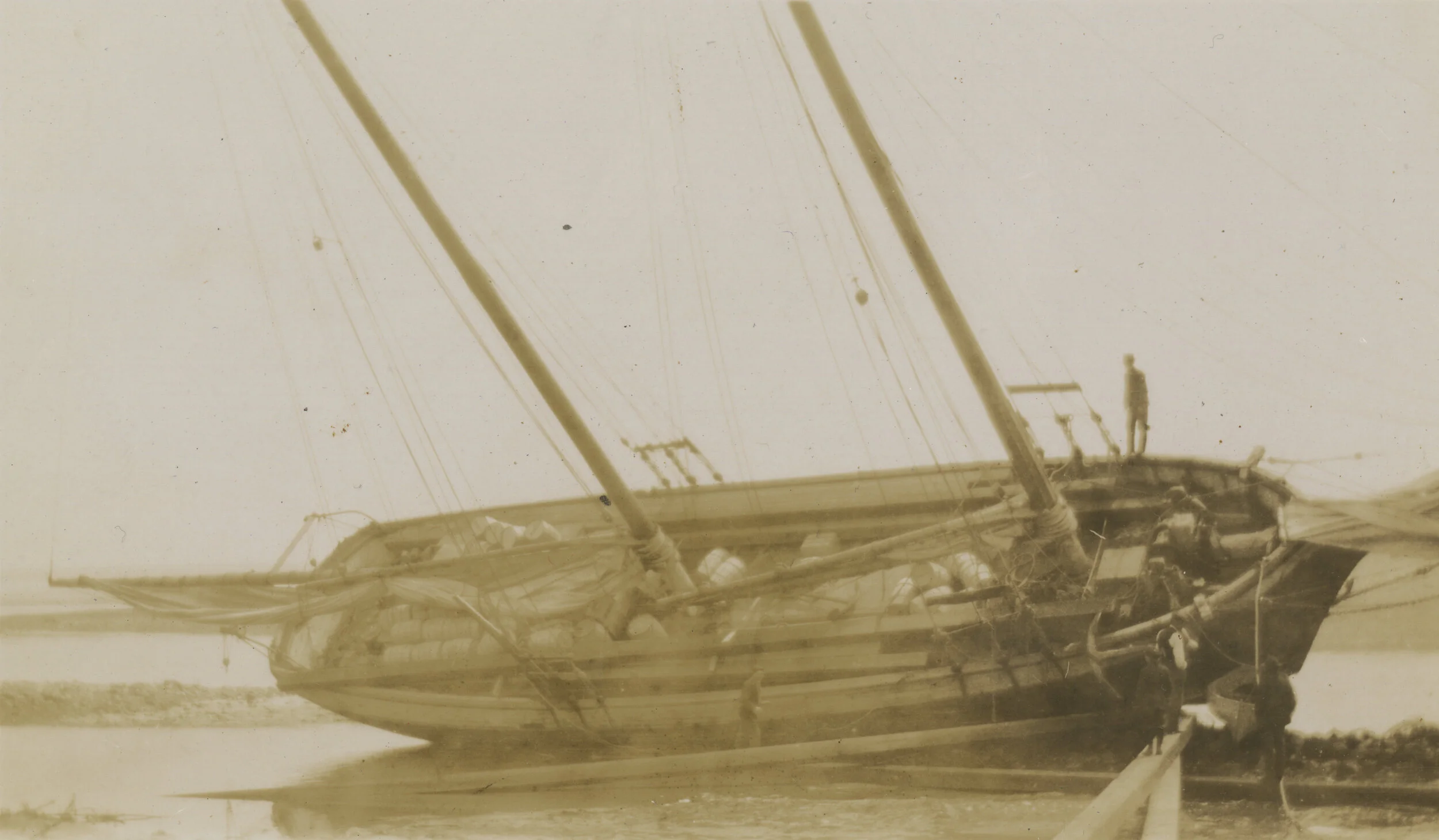 Ship on Ocean Floor at Low Tide. From Archives New Brunswick P1-151.11