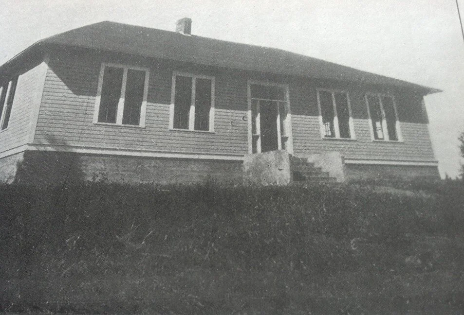 Edgett’s Landing School after 1927. From the John Whitmore Collection.