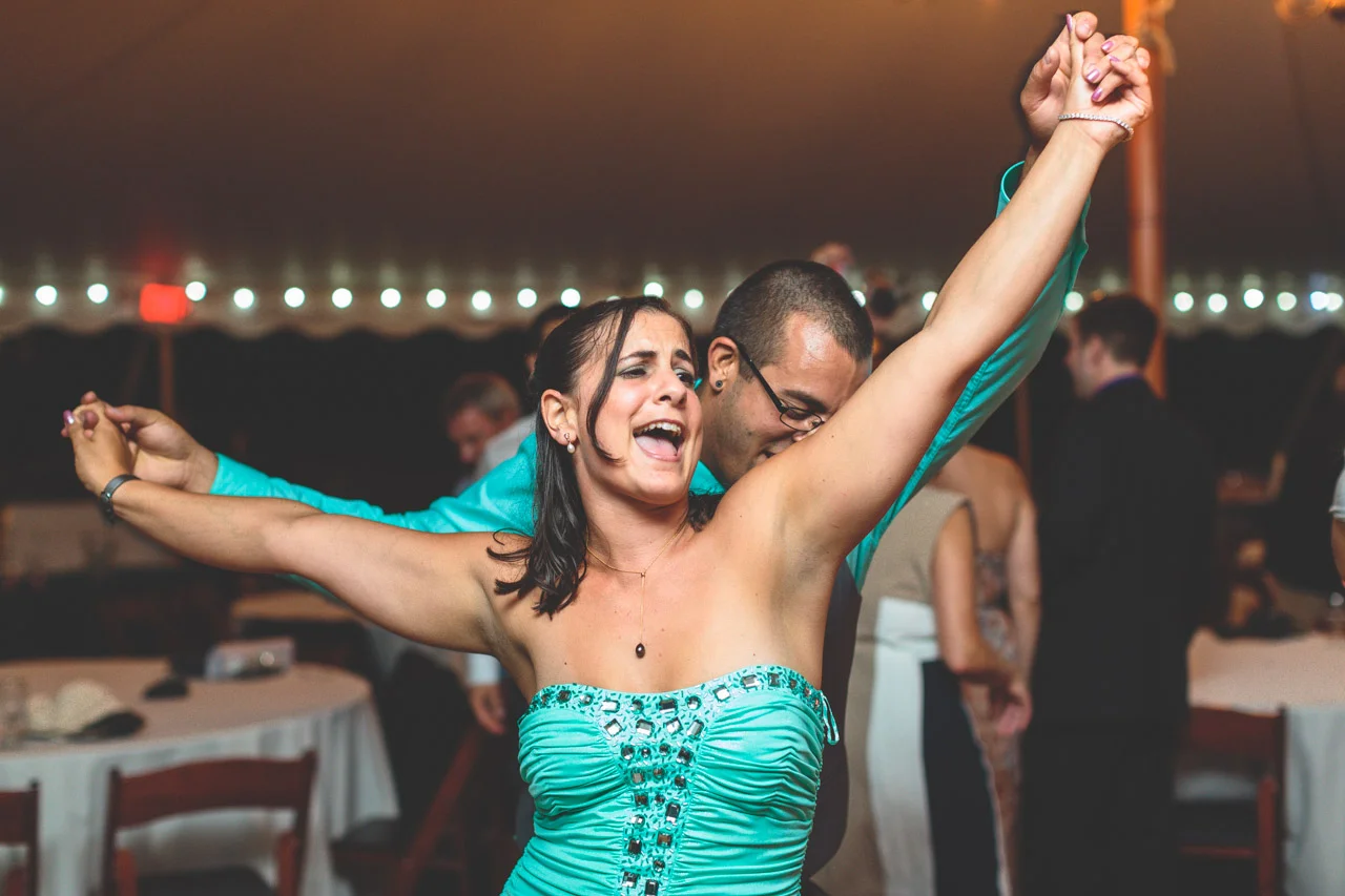jen-bob-wedding-unionville-vineyards-nj-80.jpg