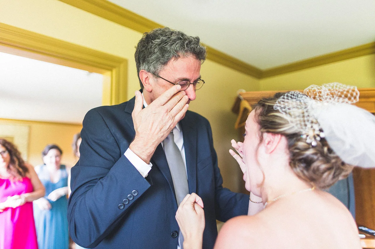 Father sees Daughter