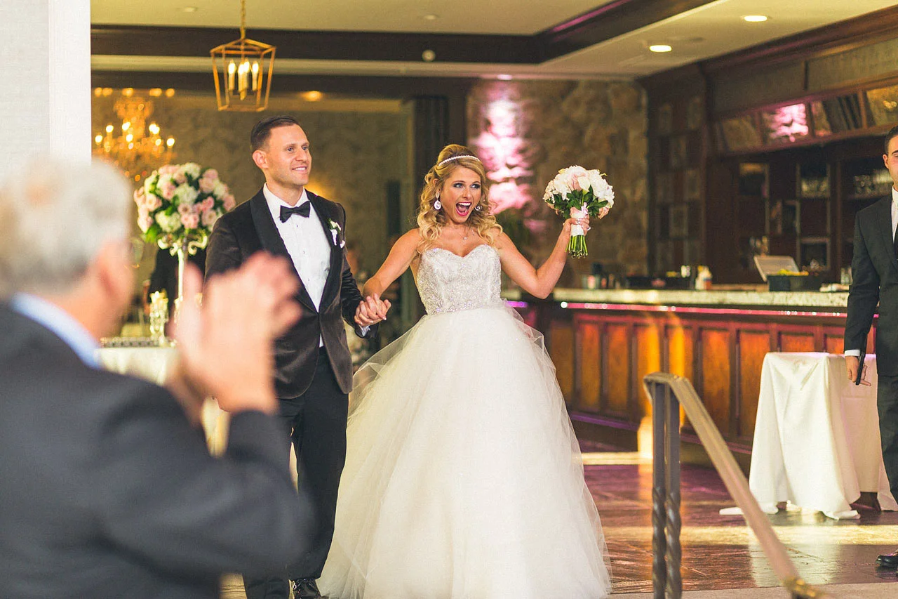 Mr and Mrs Intro