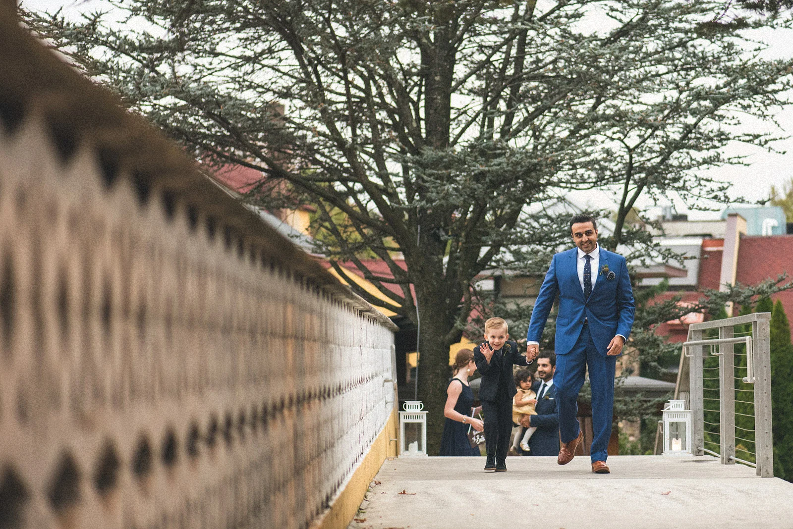 Groom walks down the isle