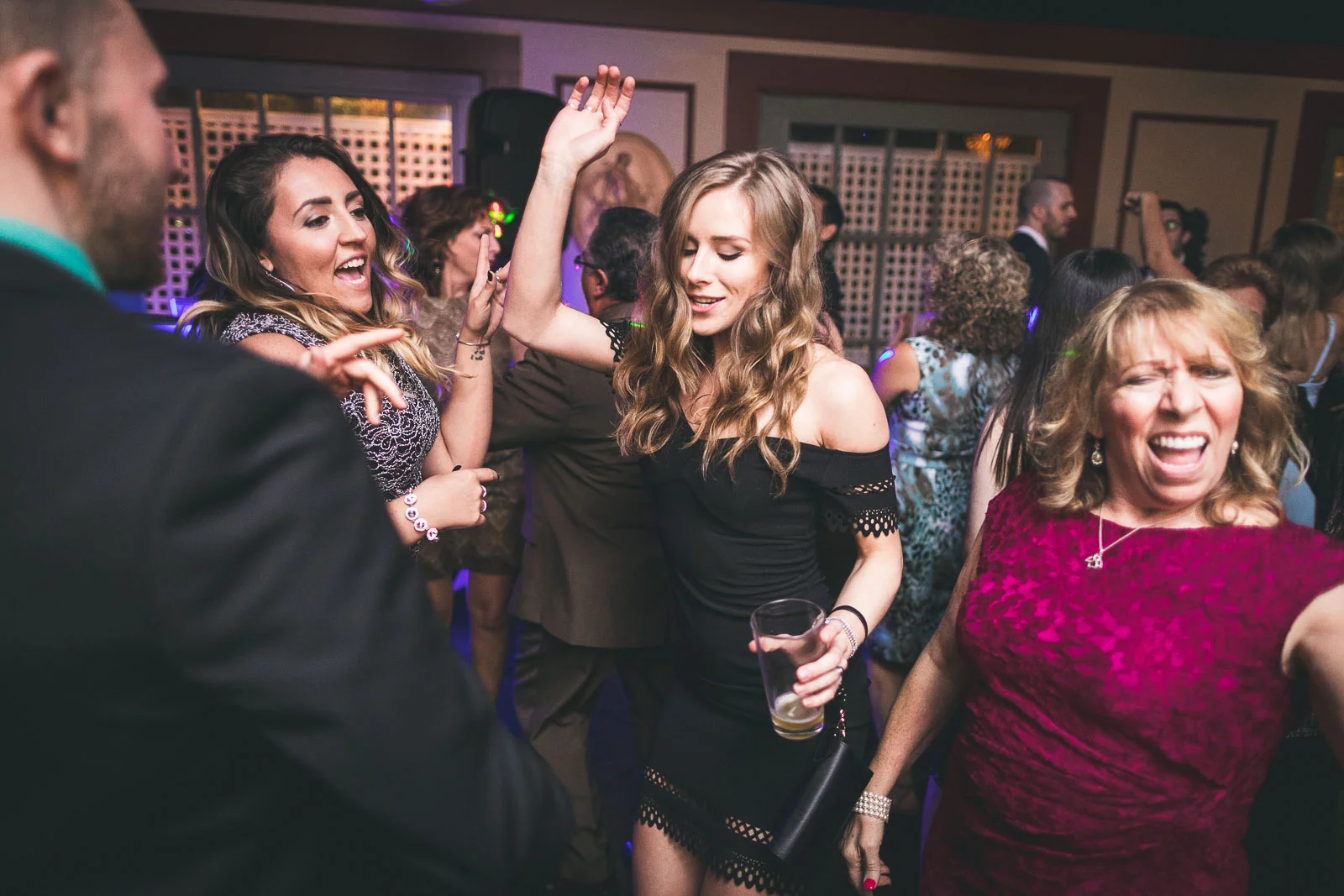 FEAST at Round Hill Wedding Photography