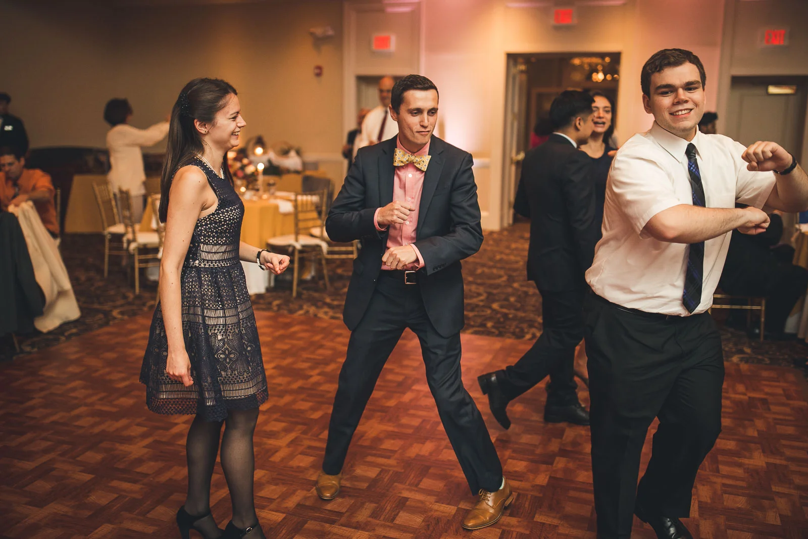 Orange Lawn Tennis Club Wedding Dancing