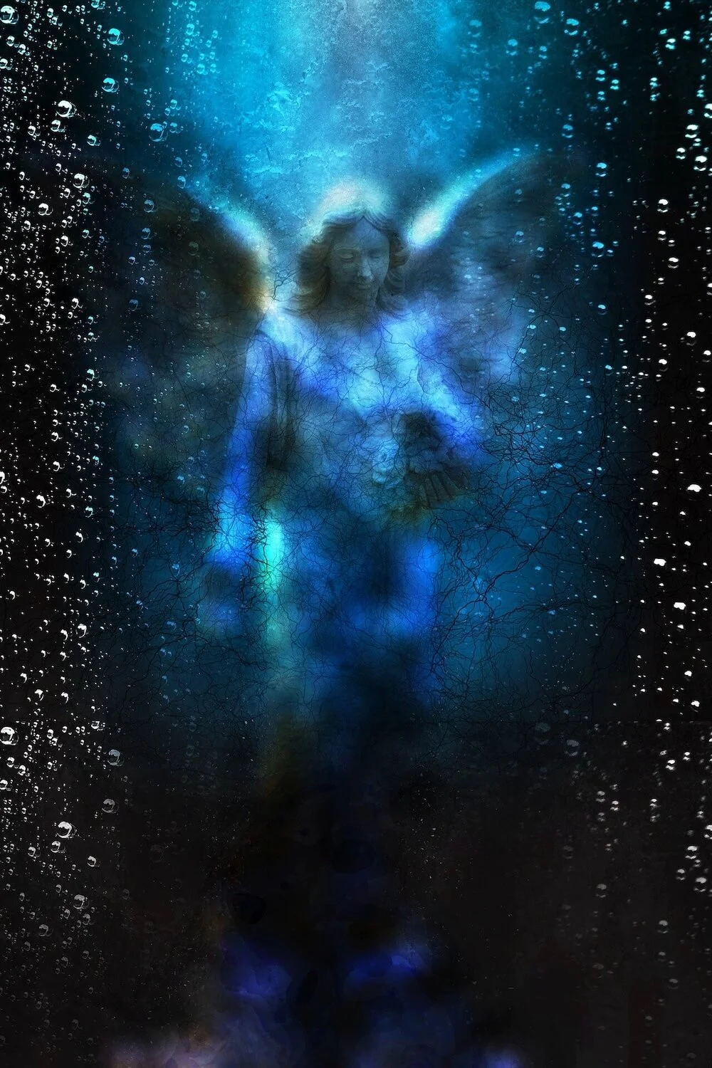 Image of angel in robust blue light by Pete Linforth from Pixabay