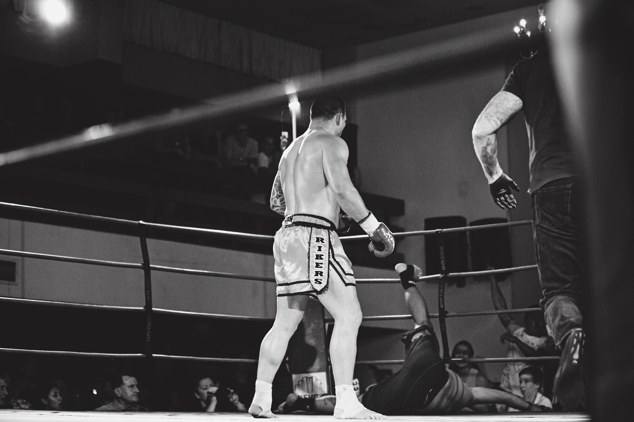 Charles August defends his 86kg world title with a 3rd rd KO Nov 2015