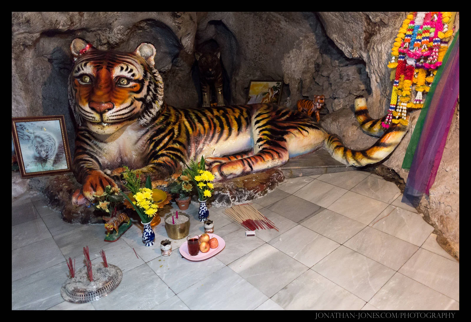 Wat Tham Suea, Krabi