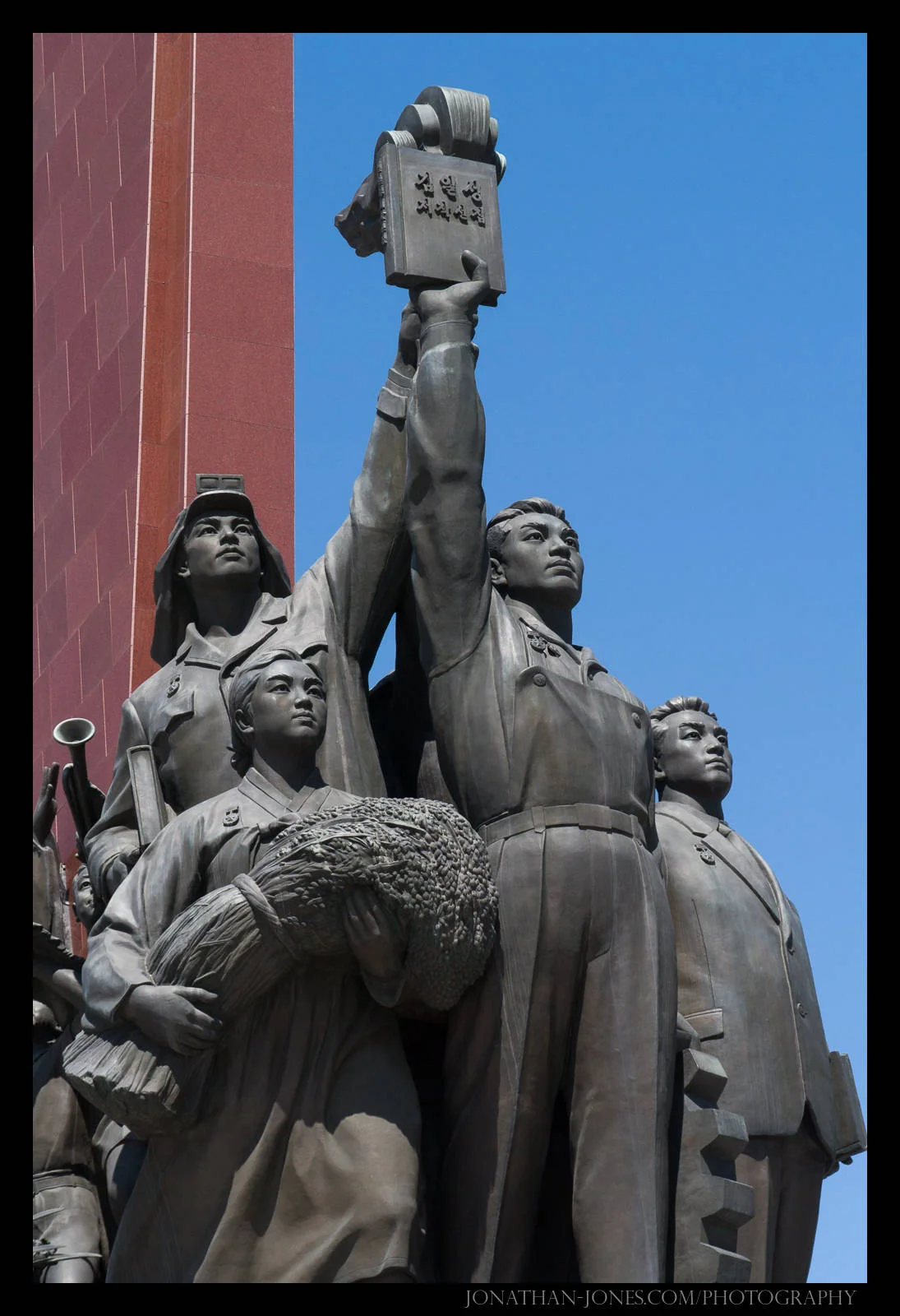 Mansudae Grand Monument