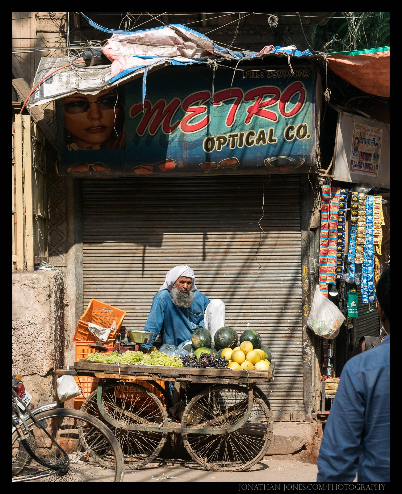 One the street of Delhi