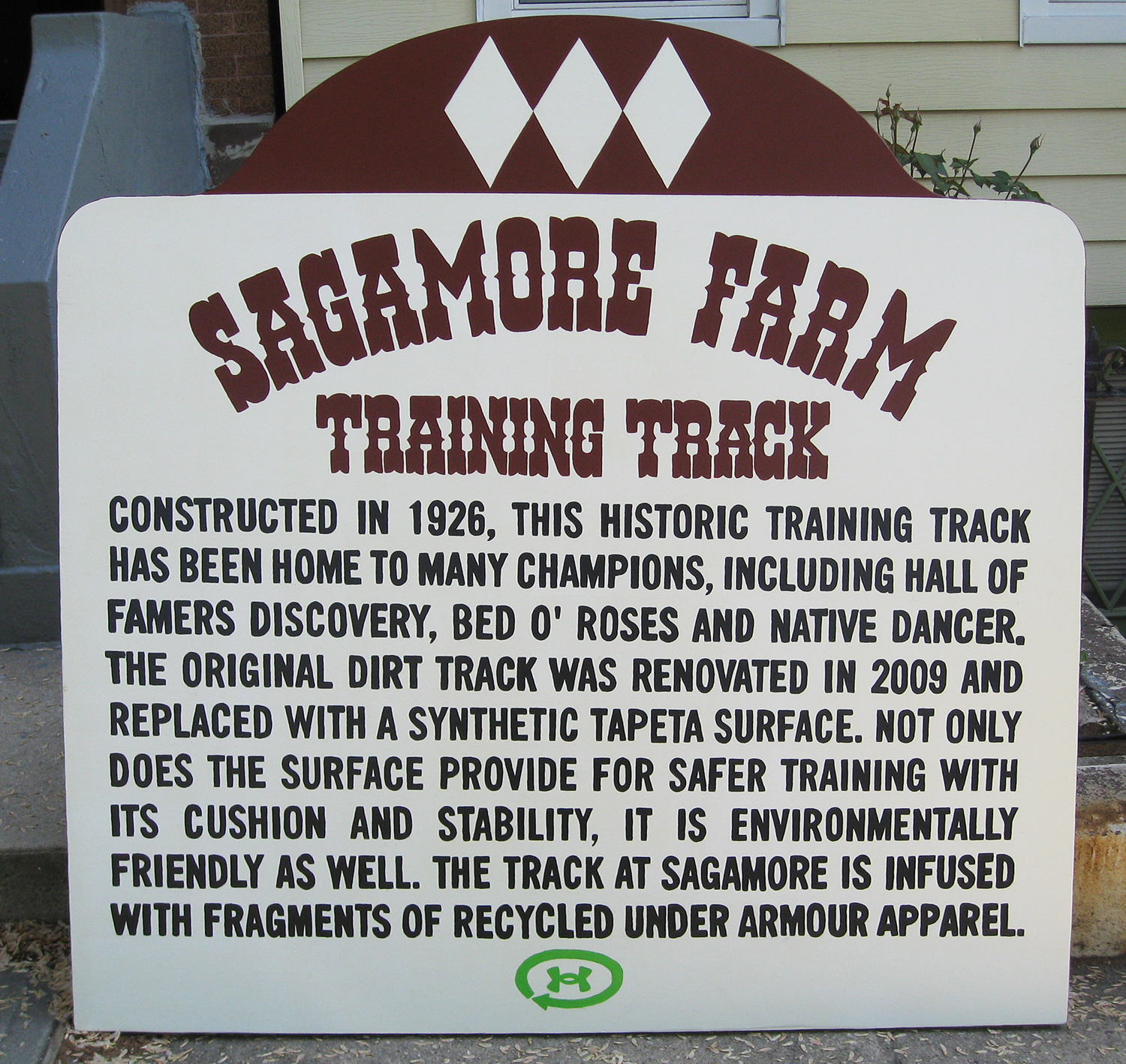 tracksign2.jpg