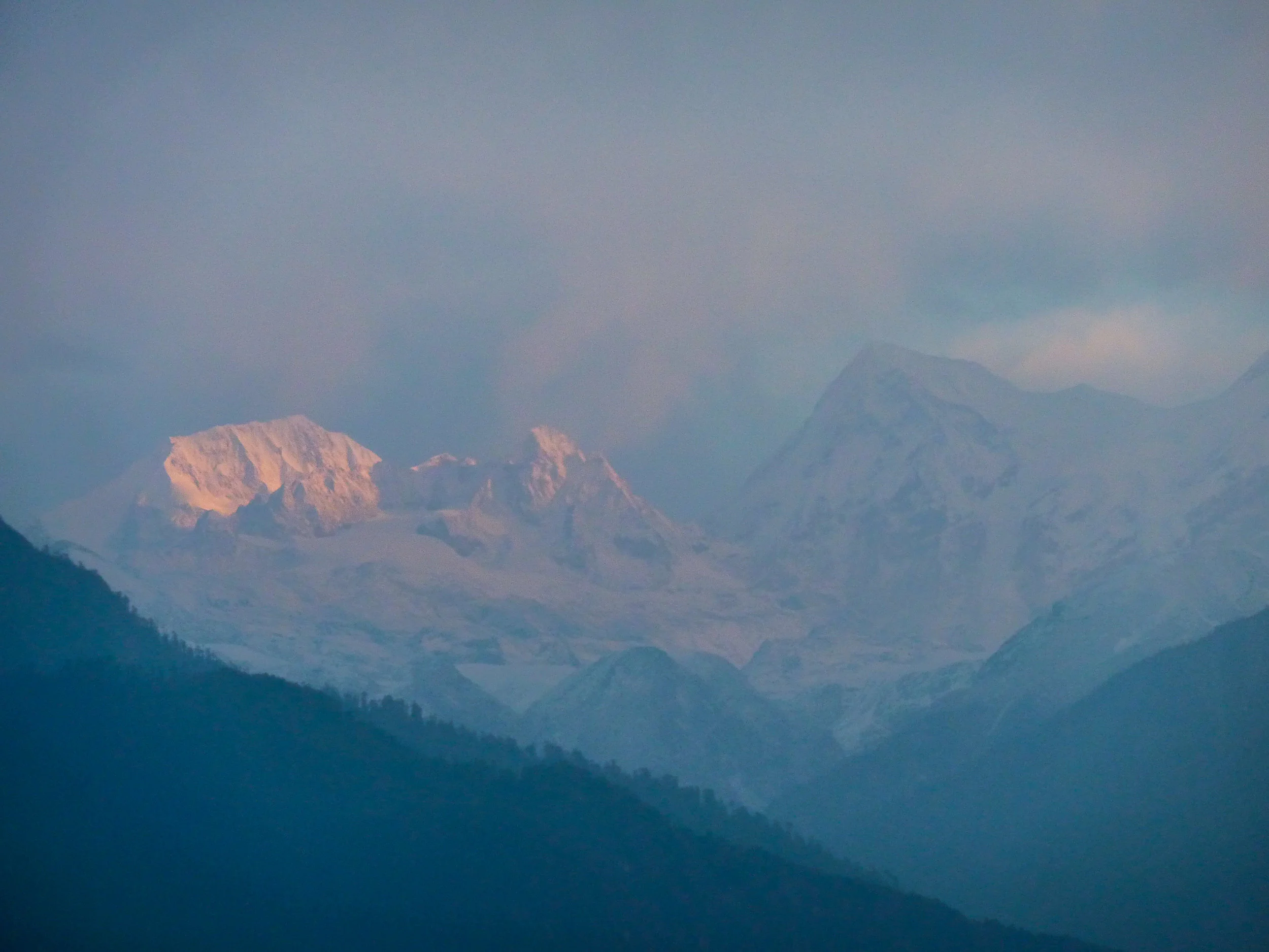 Sunrise over Kanchenjunga-Range