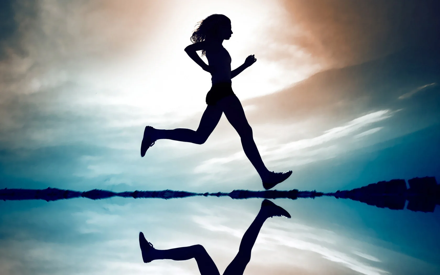 ws_Girl_Running_1680x1050.jpg