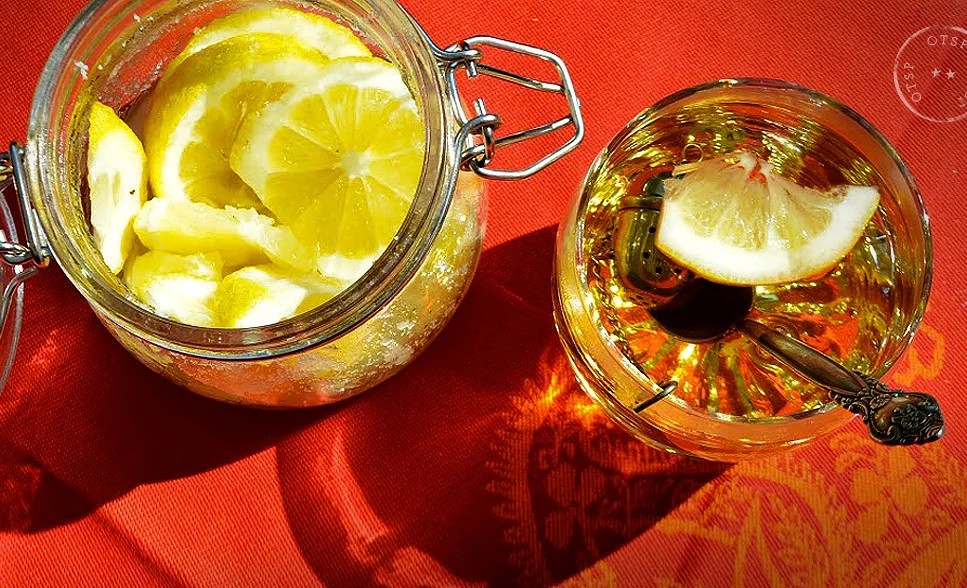 Refreshing tea with lemon syrup. 