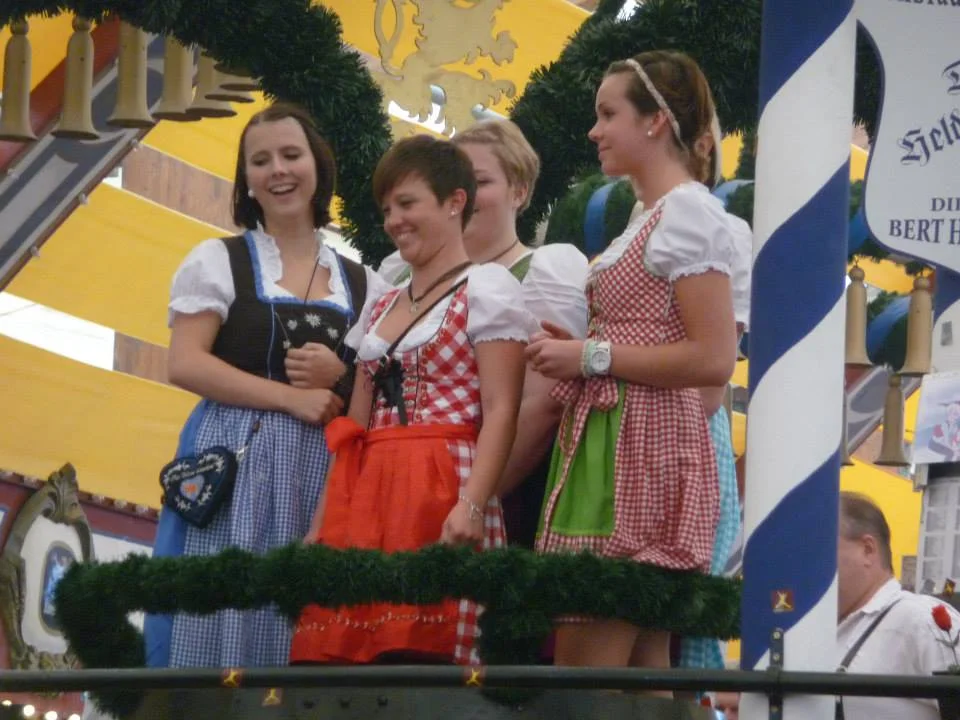 otsp_oktoberfestladies.jpg