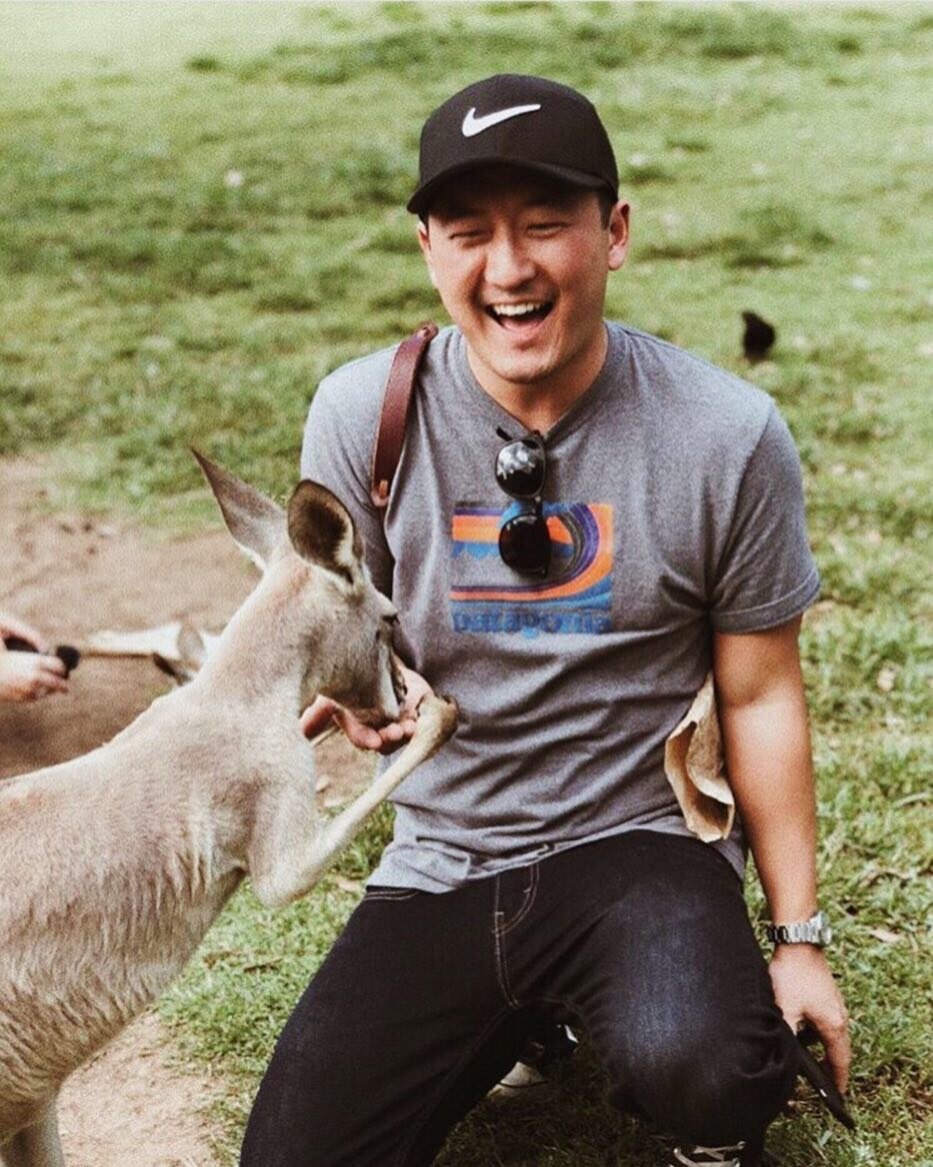 CONNECT // Any body else obsessed with meeting one of these little guys IRL?? #boing #boing #boing .
That look when @timallday actually does! 📷:@brockmcfadzean
.
Make new friends near or far and tag: #LiveLikeYoureTraveling .
.
.
.
#newfriends #kang