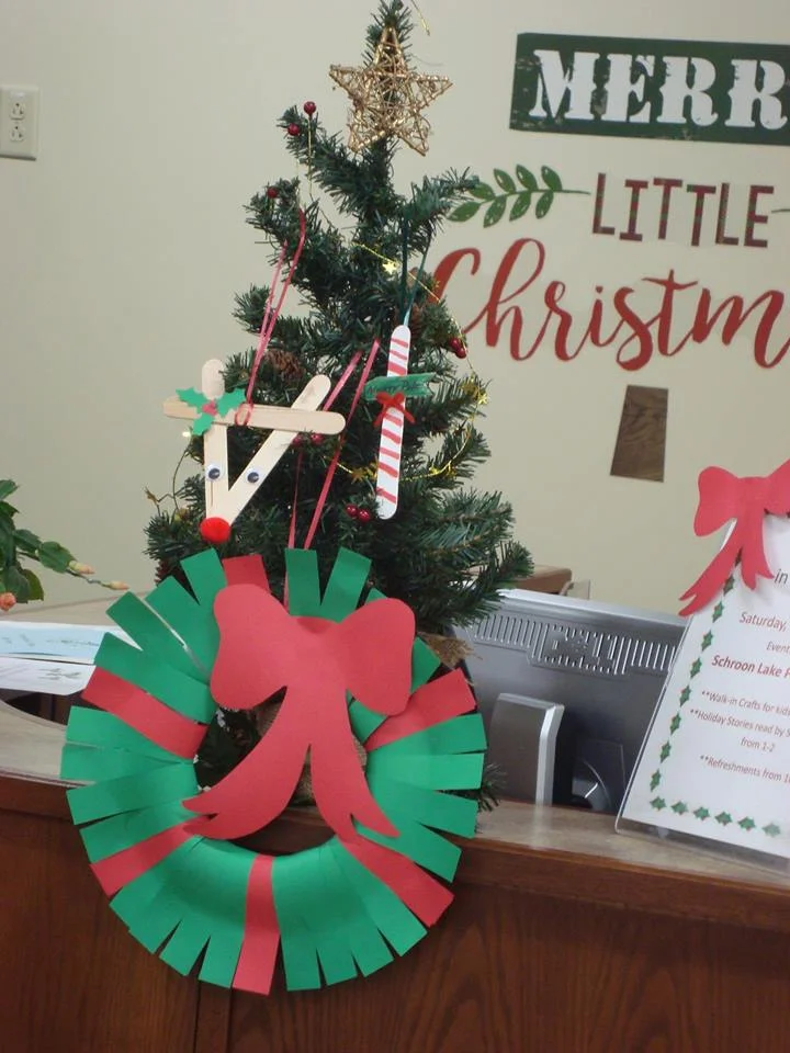 schroonlakelibrraychristmascrafts2017.jpg