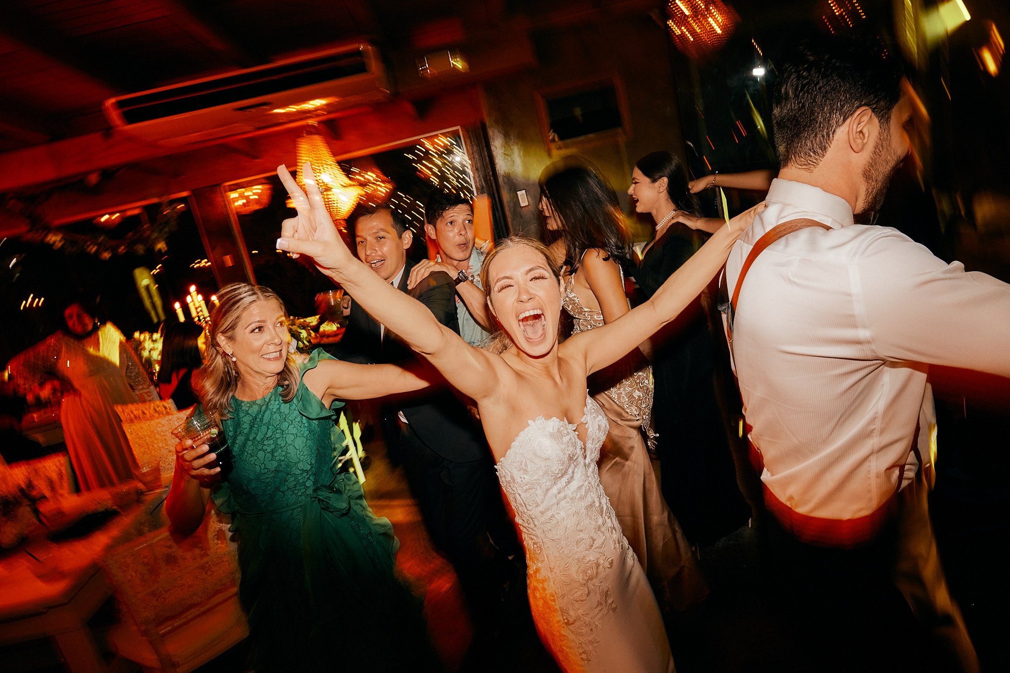 AUSTIN-TEXAS-WEDDING-COUPLE6080.JPG